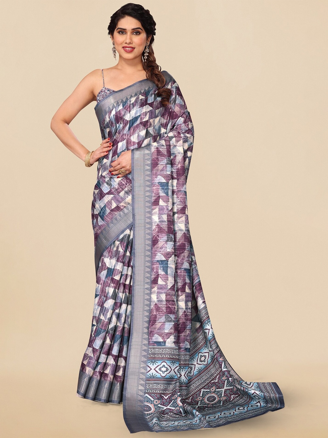 

MIRCHI FASHION Purple & Off White Geometric Printed Saree