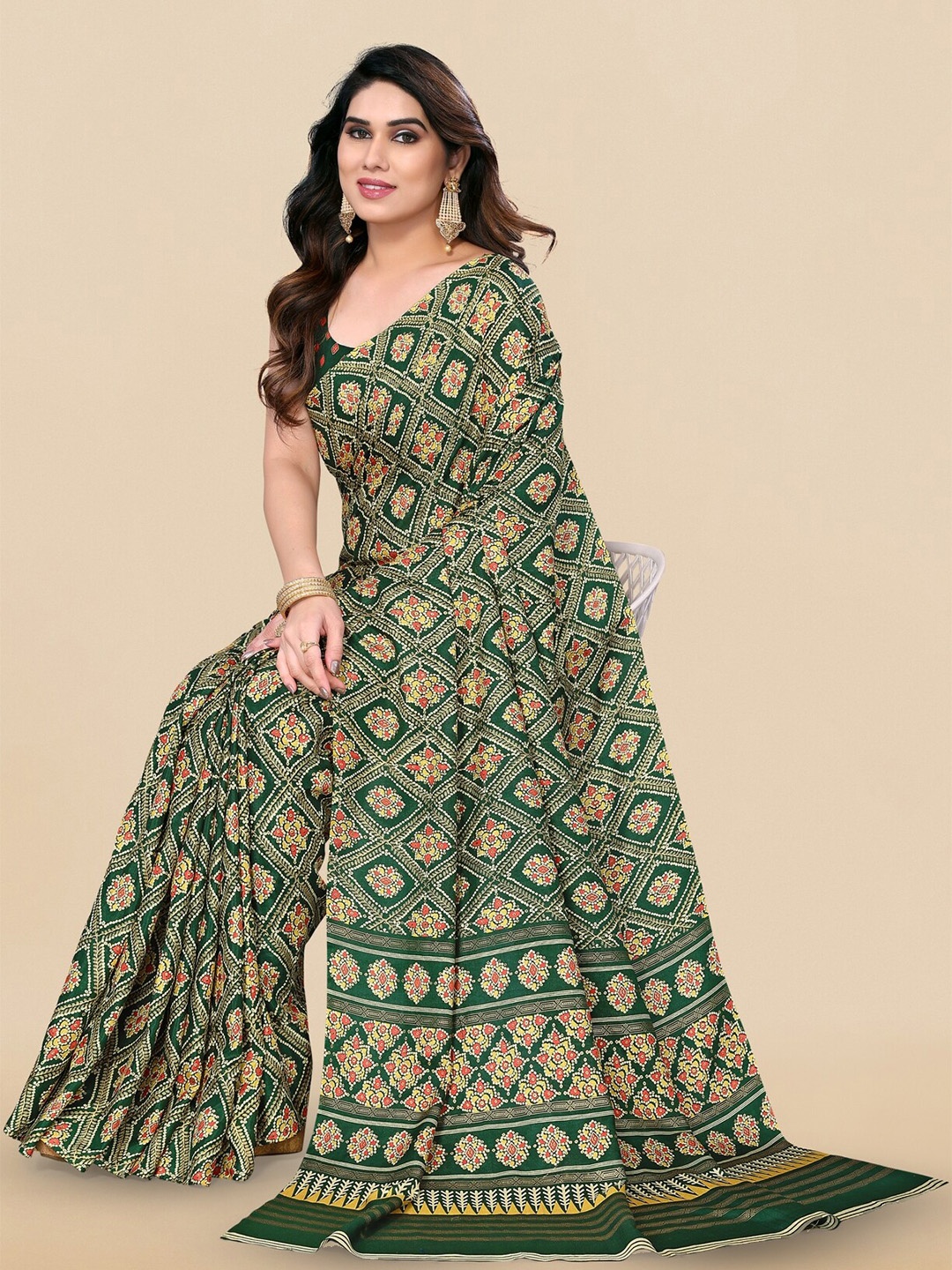 

MIRCHI FASHION Green Ethnic Motifs Printed Saree