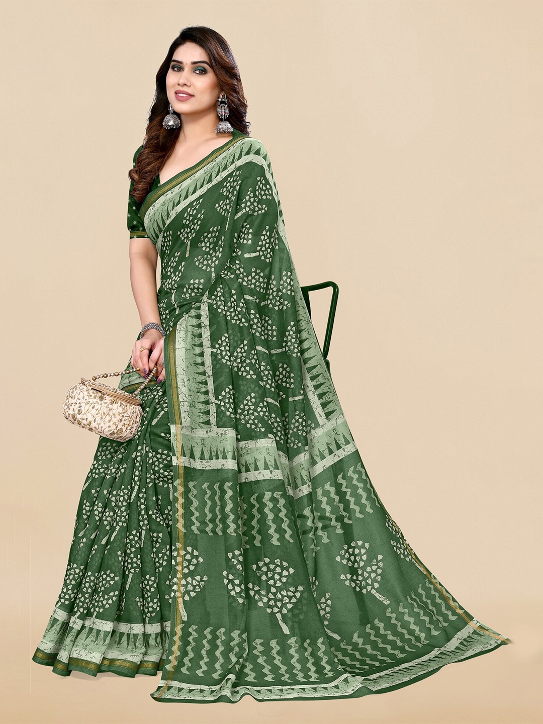 

MIRCHI FASHION Ethnic Motifs Printed Zari Block Print Saree, Green