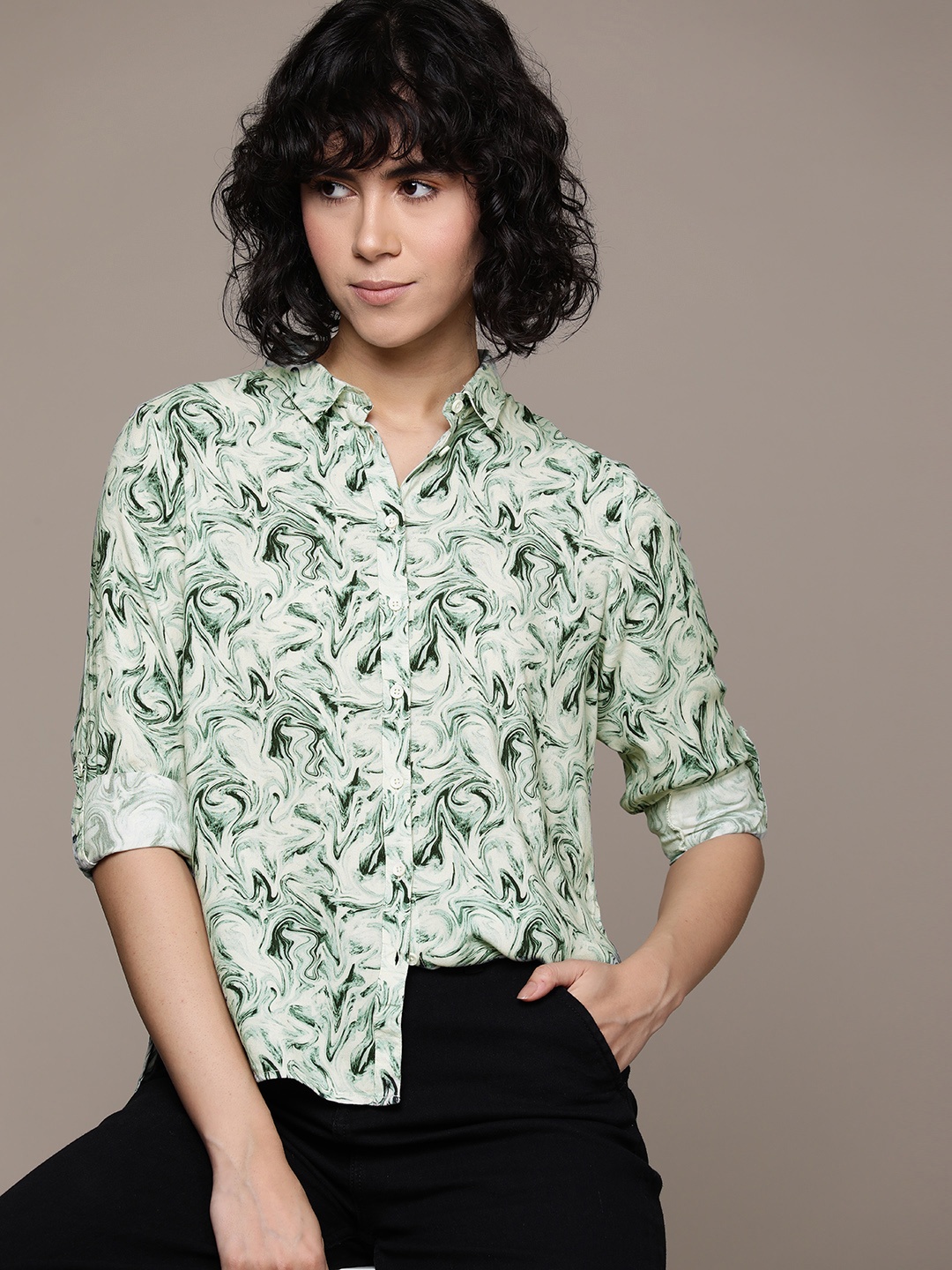 

The Roadster Lifestyle Co. Women Printed Casual Shirt, Green