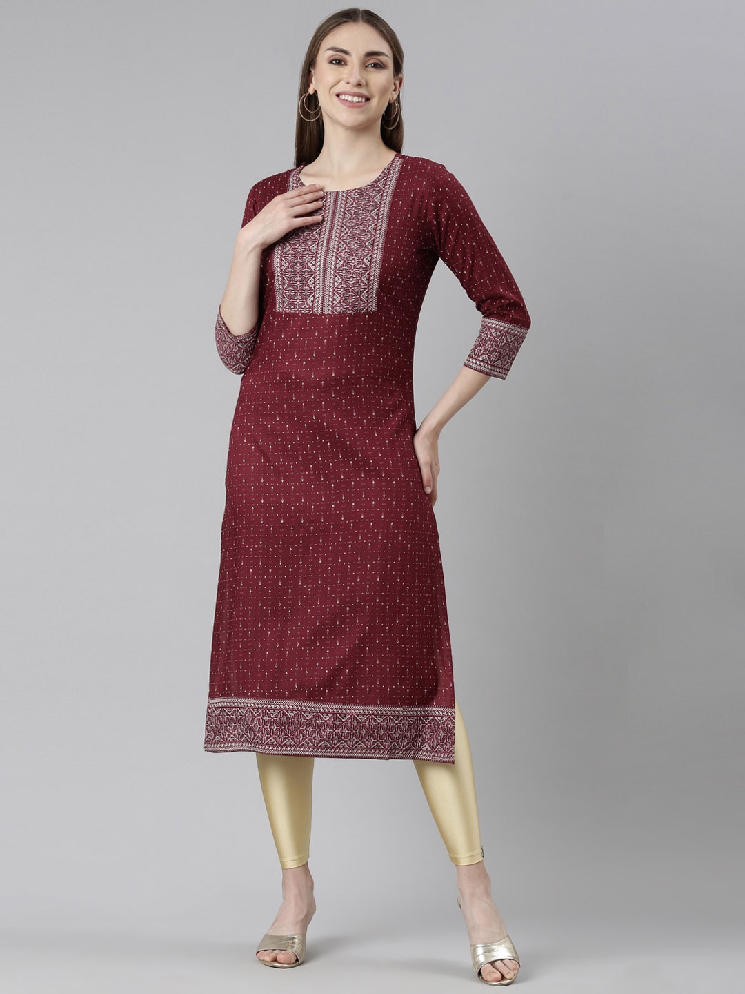 

Neerus Ethnic Motifs Printed Straight Kurta, Maroon
