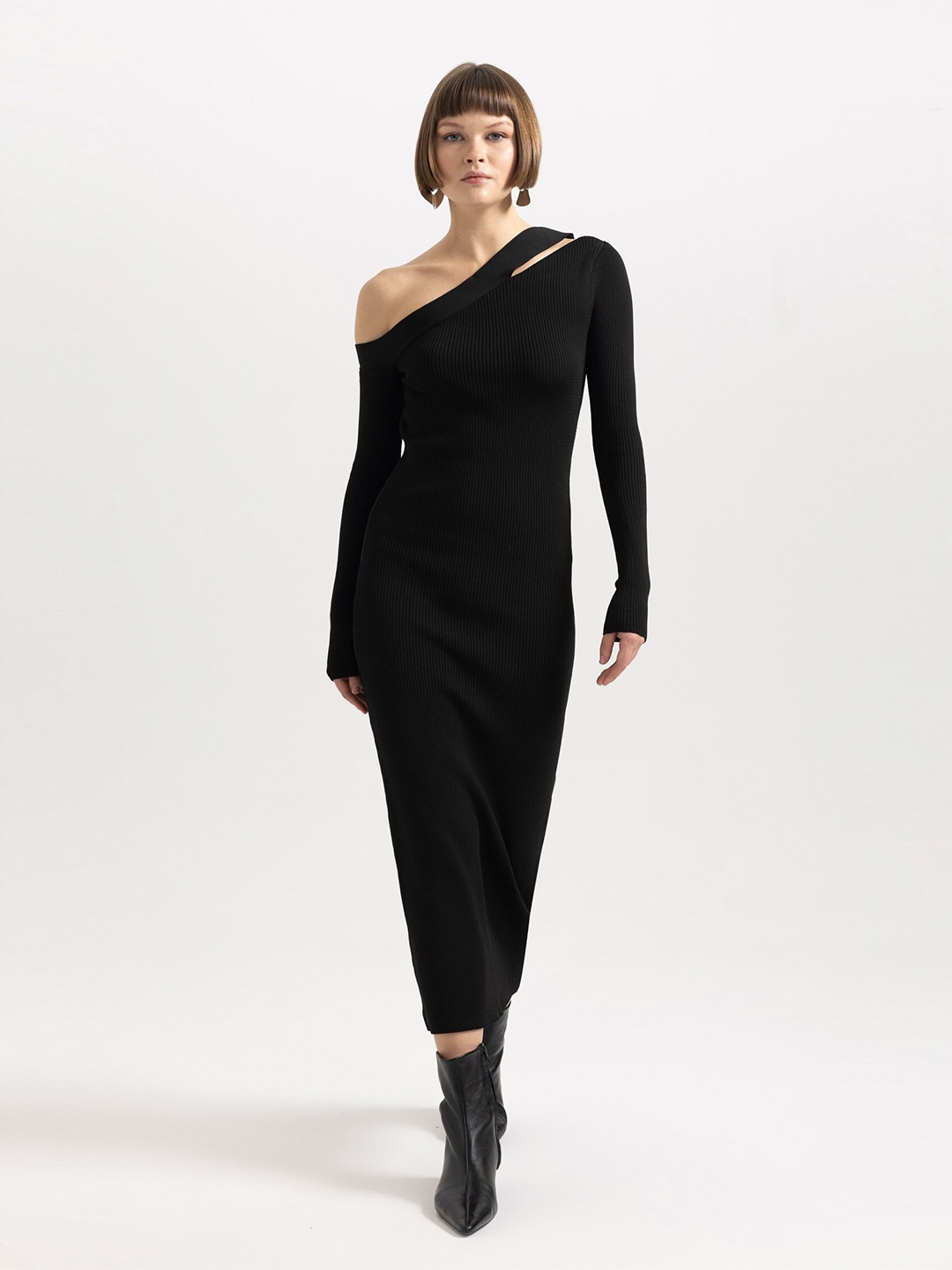

DeFacto One Shoulder Long Sleeves Jumper Dress, Black