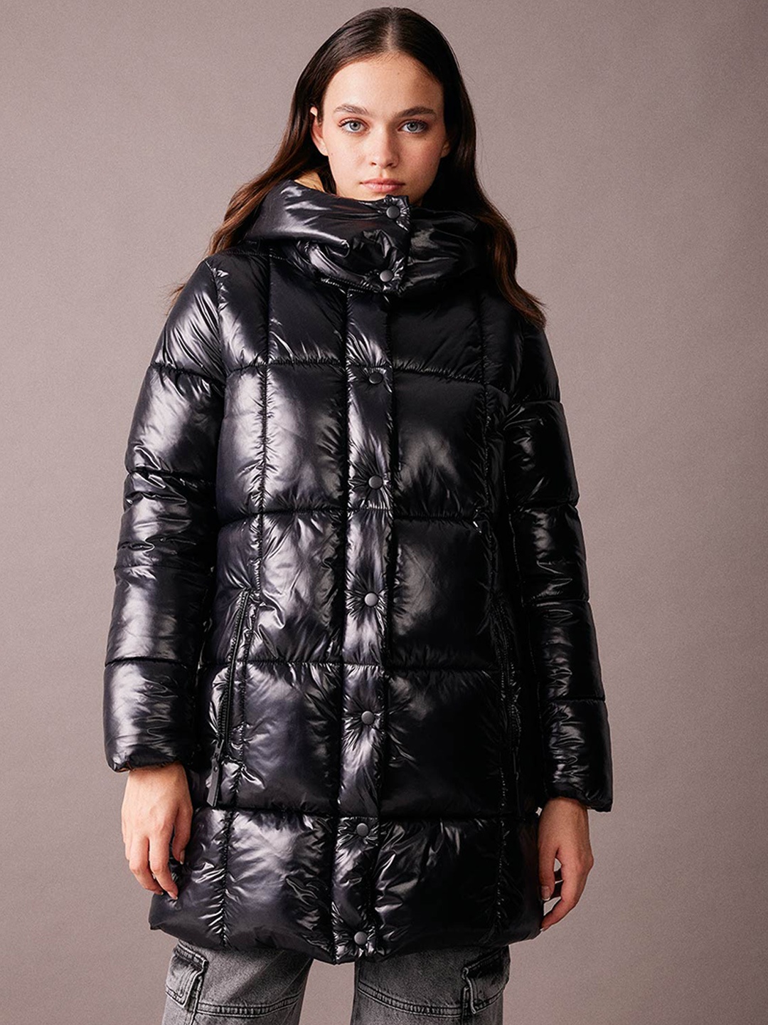 

DeFacto Hooded Longline Puffer Jacket With Zip Detail, Black