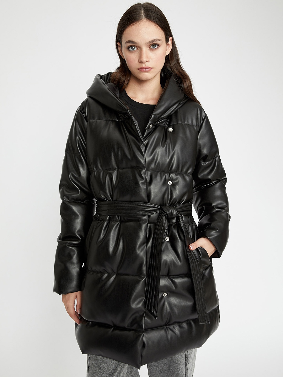 

DeFacto Hooded Long Sleeves Longline Puffer Jacket, Black