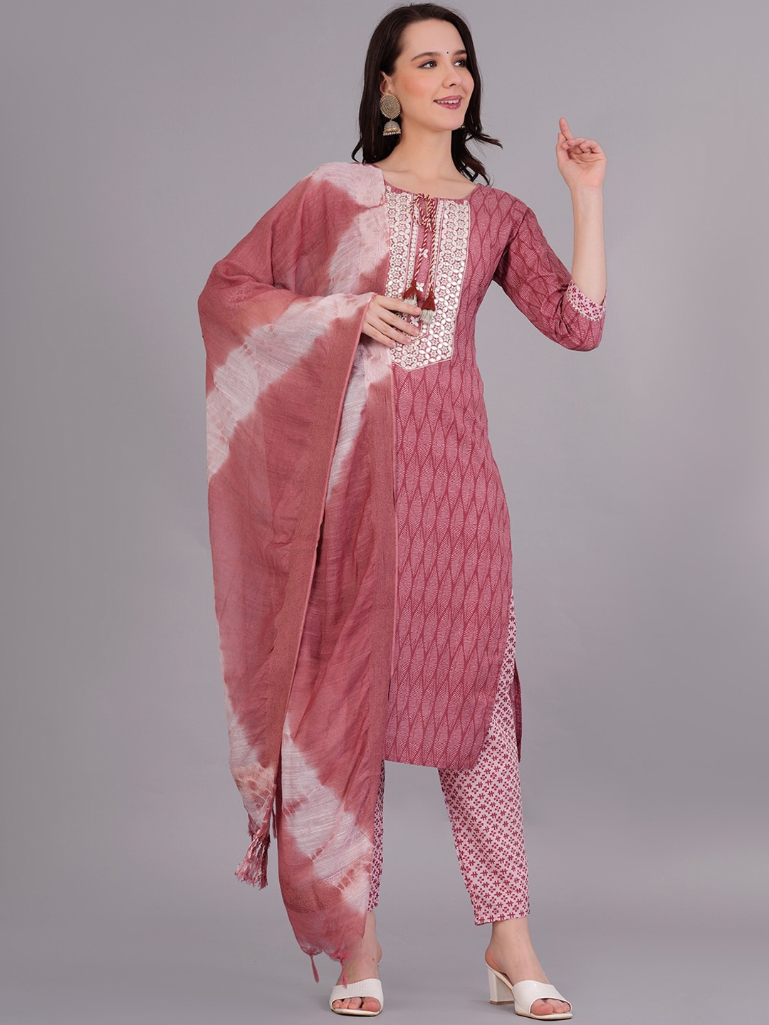 

JC4U Ethnic Motifs Printed Pure Cotton Straight Kurta with Trousers & With Dupatta, Pink