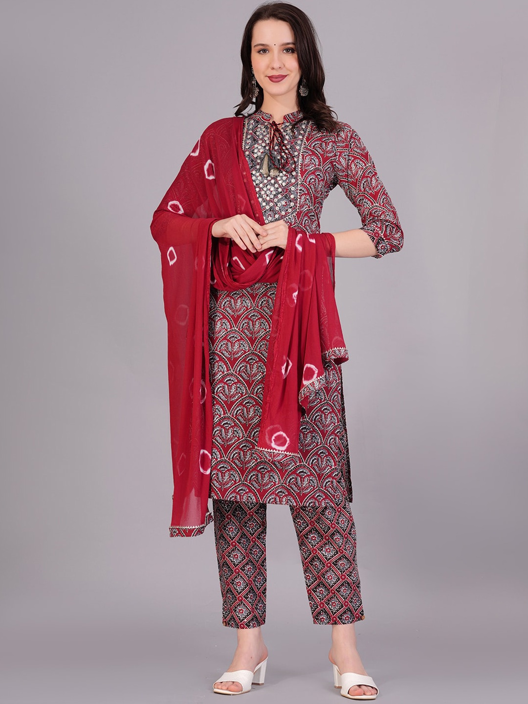 

JC4U Ethnic Motifs Pure Cotton Straight Kurta with Trousers & With Dupatta, Maroon