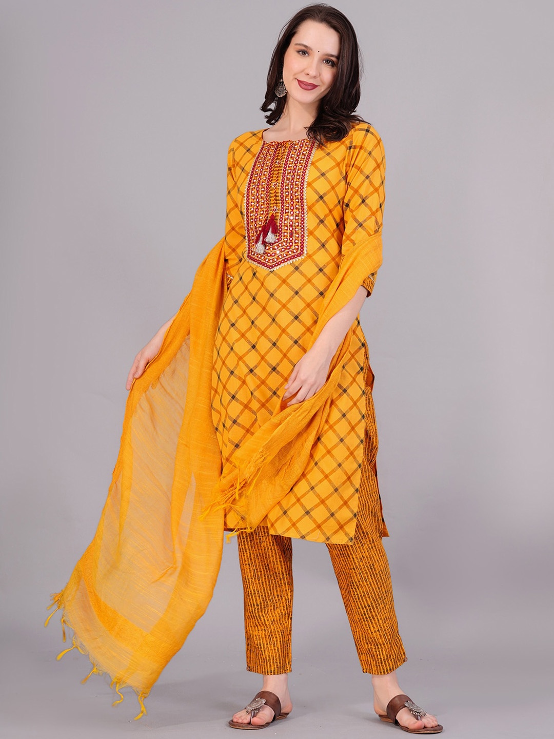 

JC4U Checked Pure Cotton Kurta with Trousers & Dupatta, Yellow