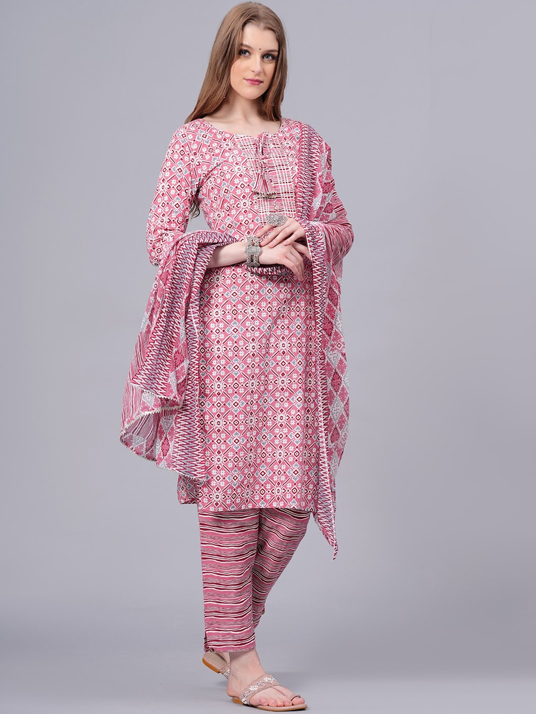 

JC4U Ethnic Motif Printed Gotta Patti Pure Cotton Kurta with Trousers & Dupatta, Pink