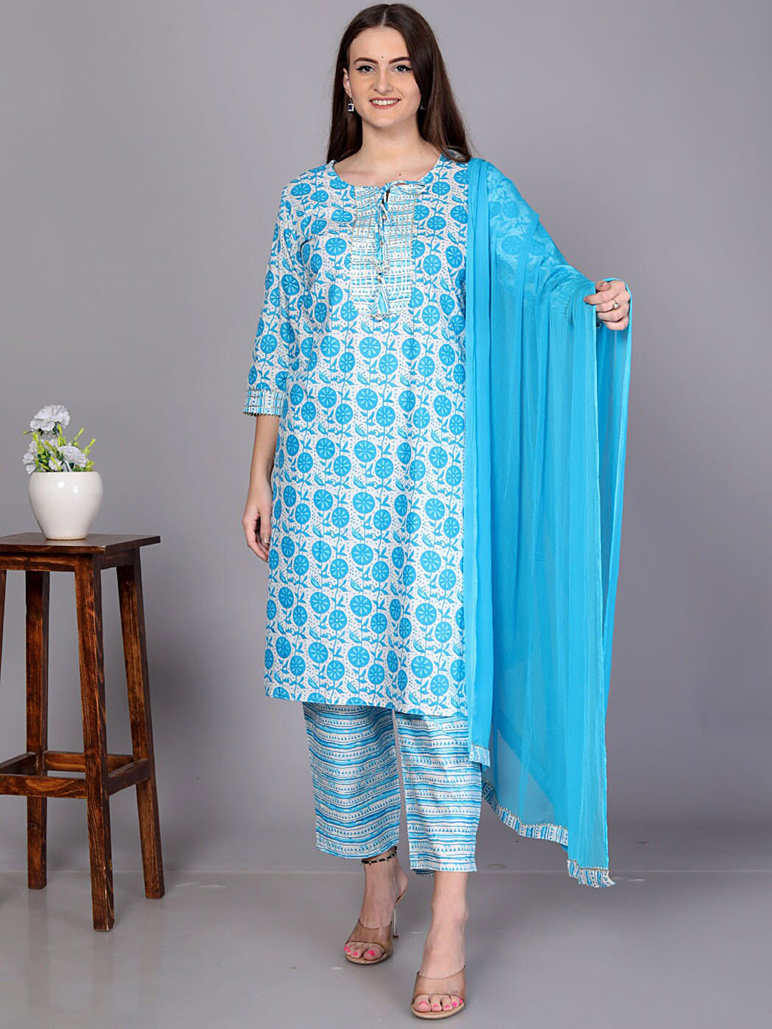 

JC4U Floral Printed Gotta Patti Pure Cotton Kurta With Trousers & Dupatta, Blue