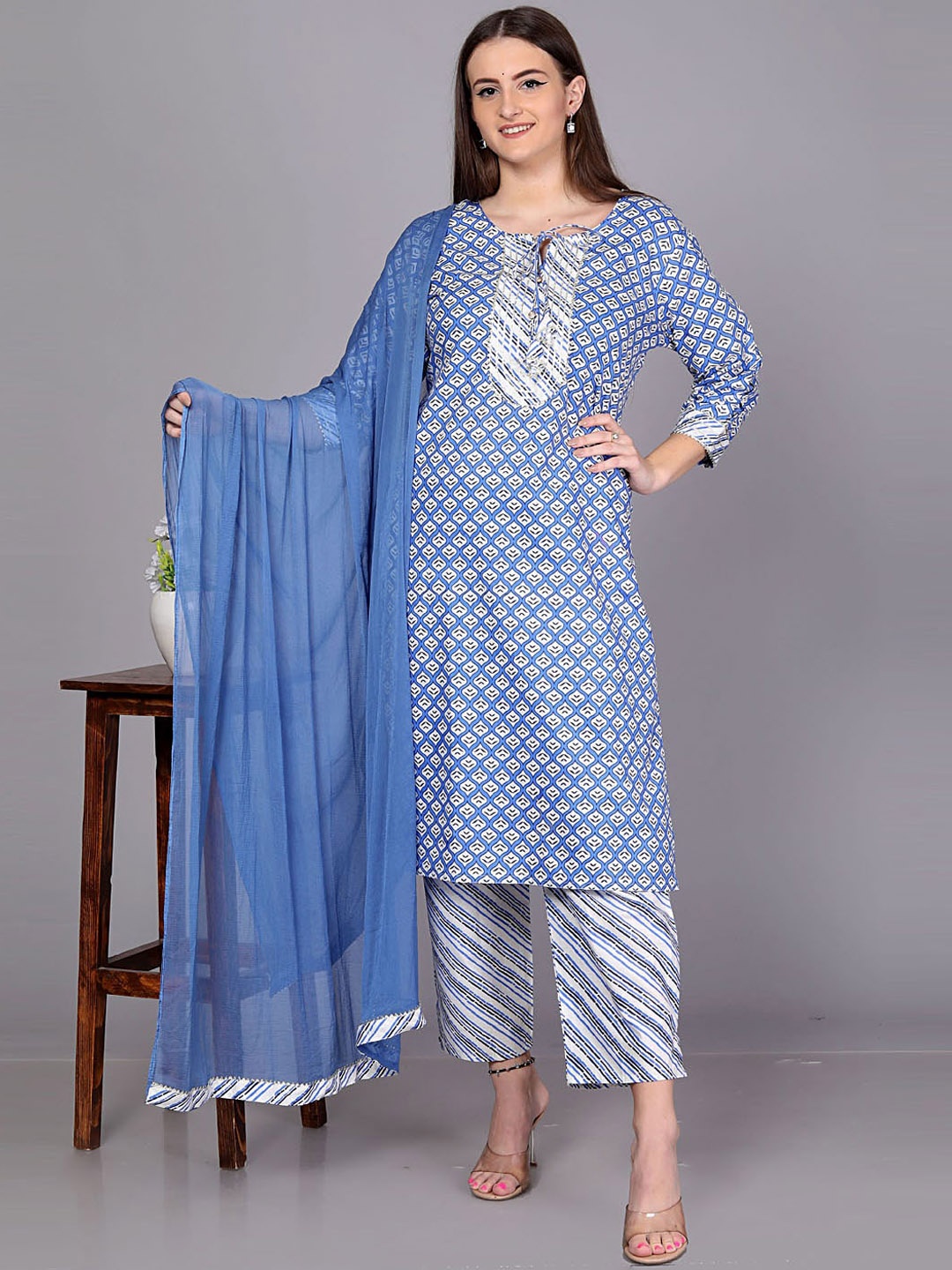 

JC4U Floral Printed Pure Cotton Straight Kurta with Trousers & With Dupatta, Blue