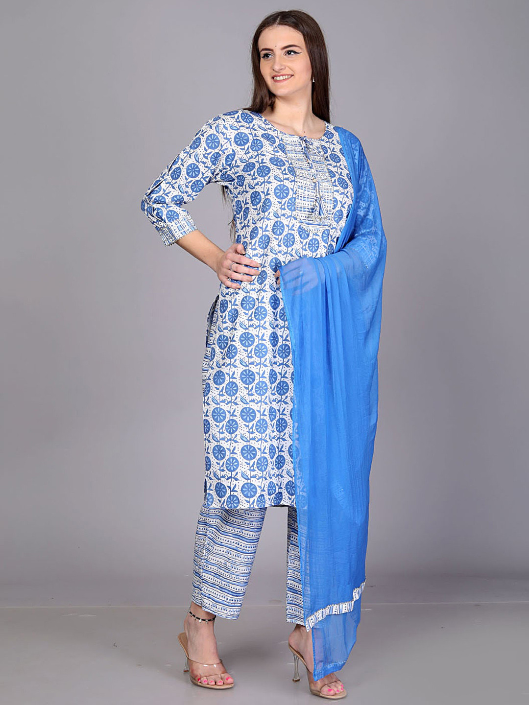 

JC4U Floral Printed Gotta Patti Pure Cotton Kurta With Trousers & Dupatta, Blue