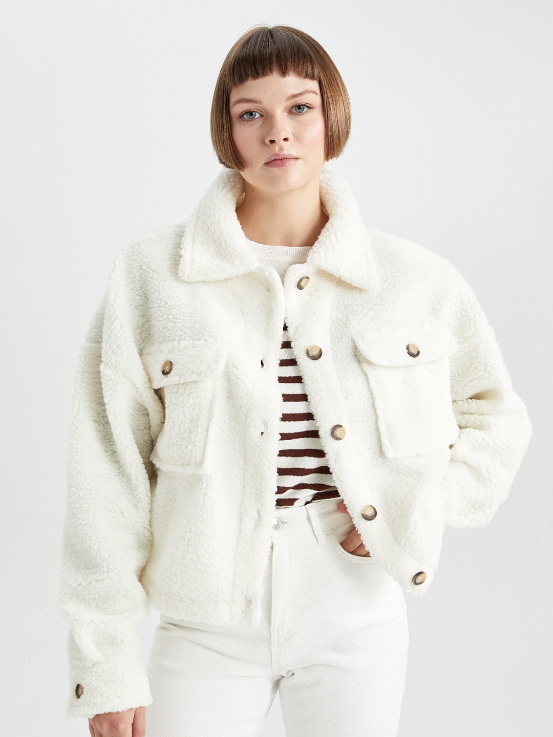 

DeFacto Cable Knit Shirt Collar Long Sleeves Cardigan Sweater, White