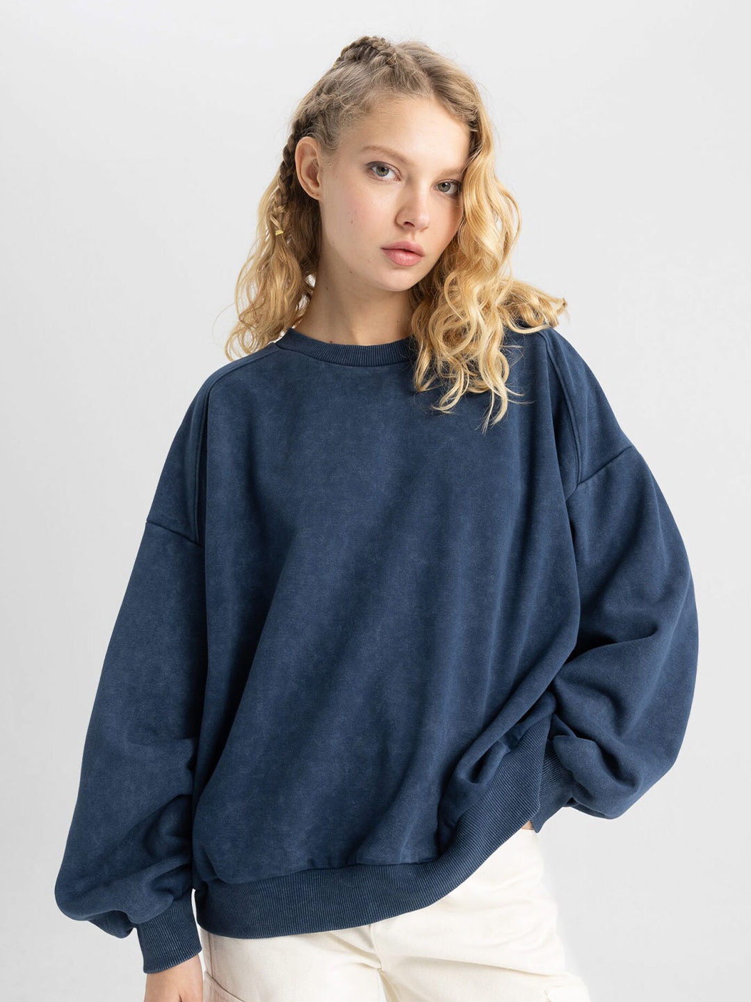 

DeFacto Round Neck Long Sleeves Pullover Sweatshirt, Navy blue