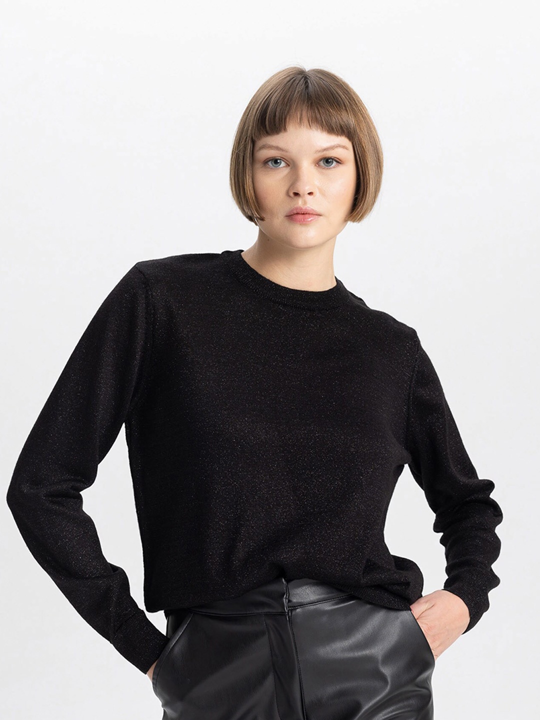 

DeFacto Round Neck Long Sleeves Pullover Sweater, Black