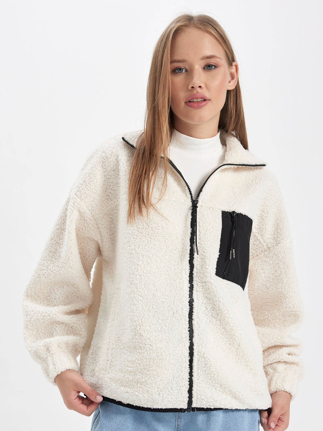

DeFacto Shirt Collar Front-Open Sweatshirt With Fuzzy, Off white