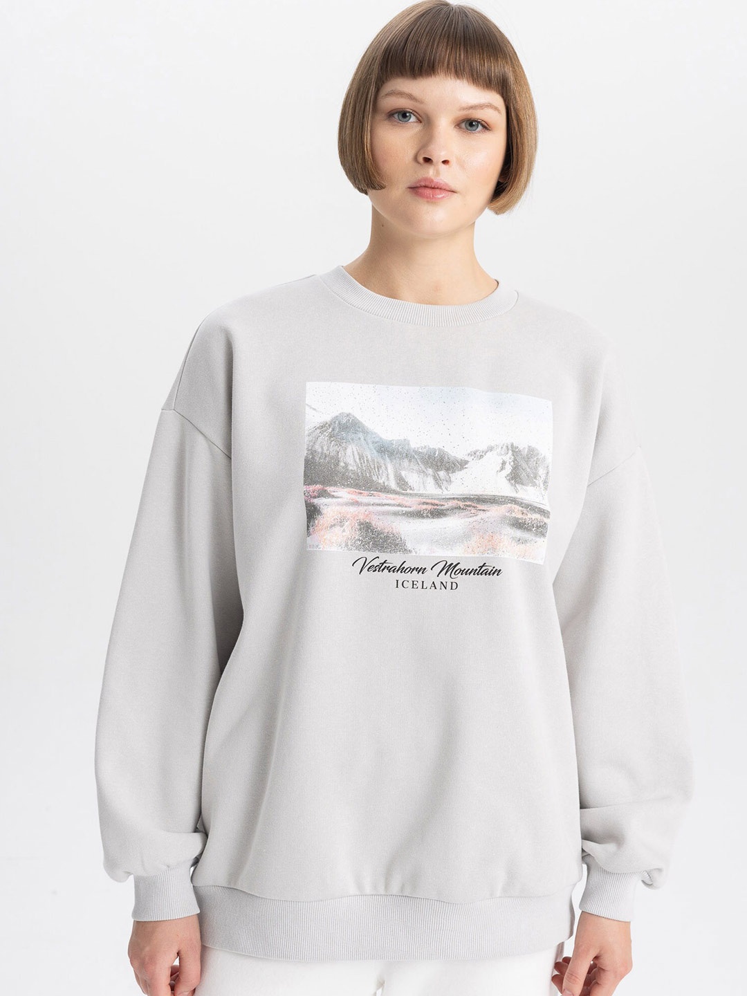 

DeFacto Graphic Printed Pullover Sweatshirt, Grey melange