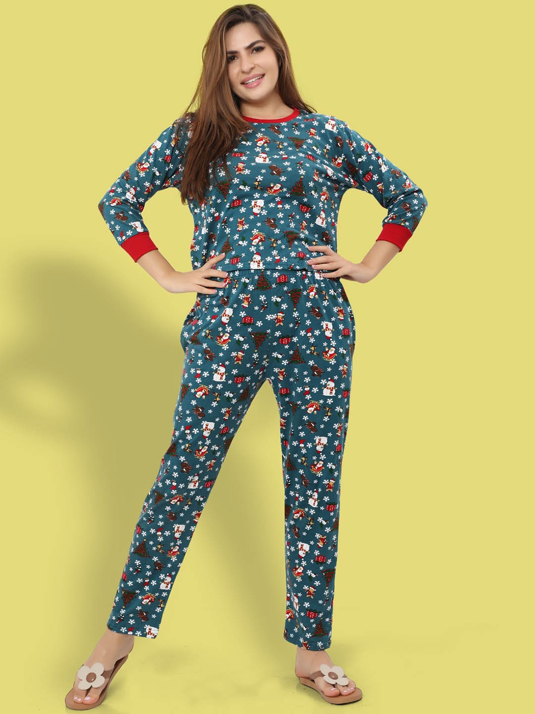 

Ninos Dreams Printed Cotton T-shirt With Pyjamas Night Suit, Green