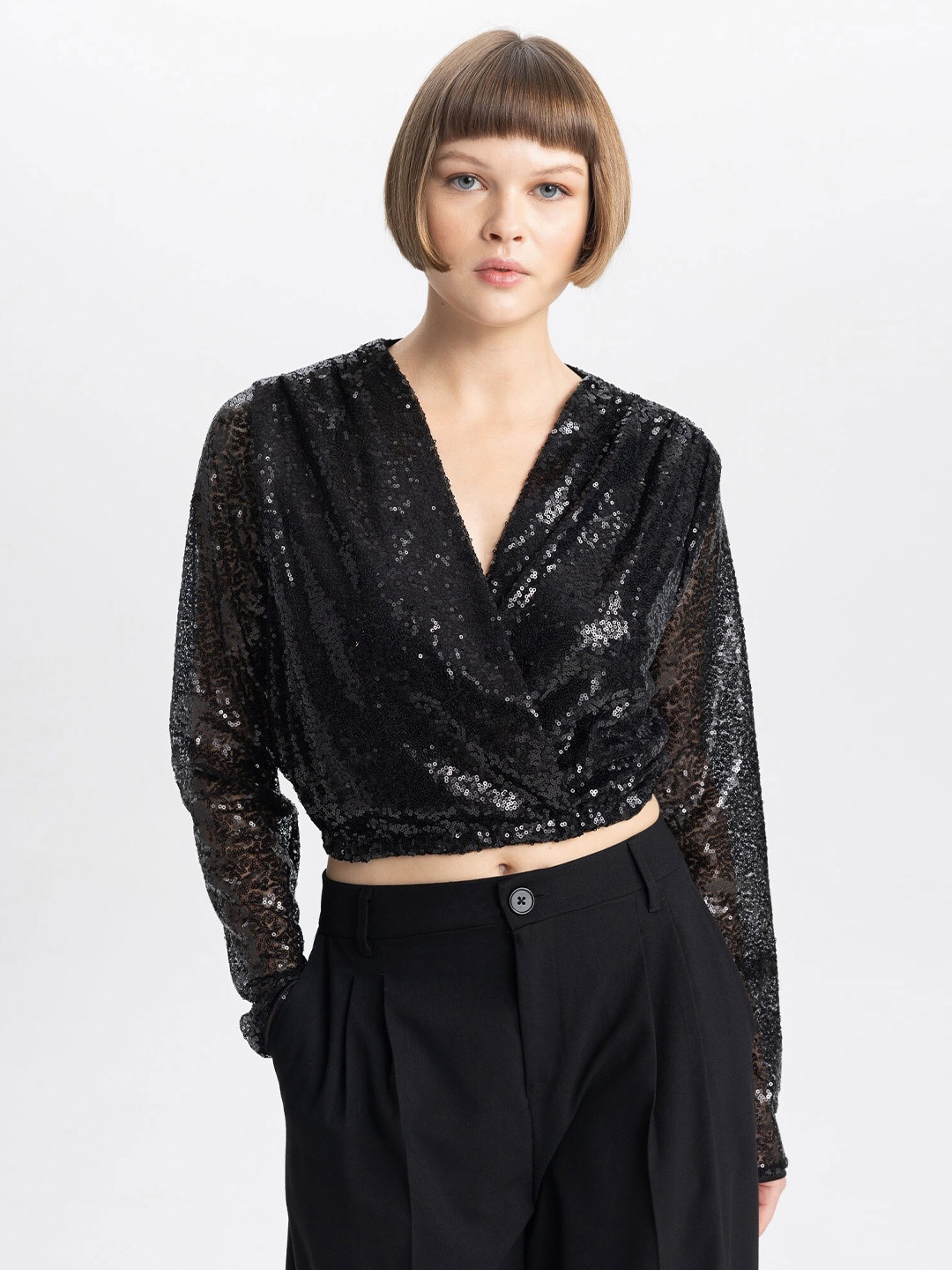 

DeFacto Embellished Gathered Wrap Crop Top, Black