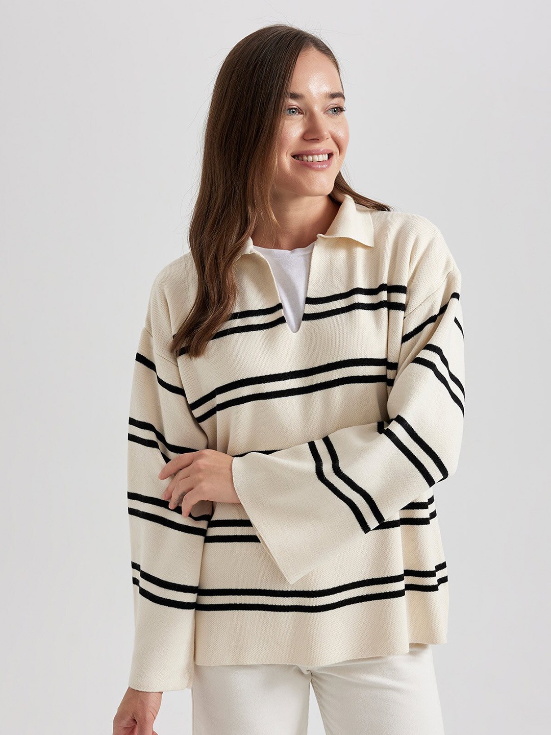 

DeFacto Striped Acrylic Shirt Collar Pullover Sweatshirt, Off white