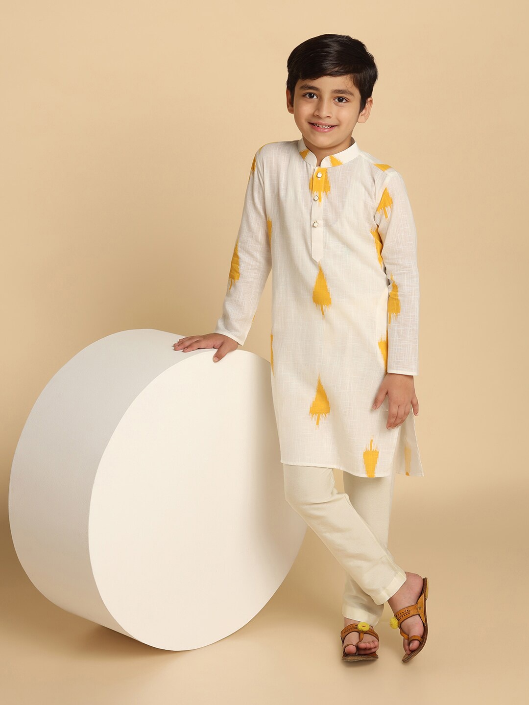 

KISAH Boys Ethnic Motifs Printed Straight Kurta, Off white
