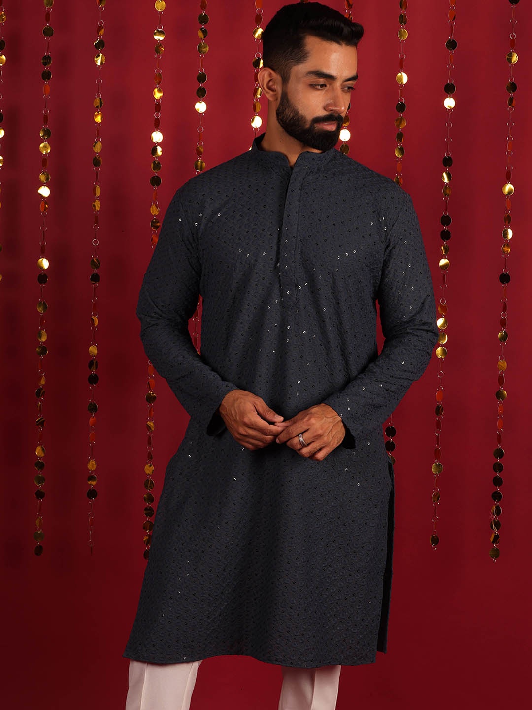 

Lightpole Floral Embroidered Sequinned Pure Cotton Straight Kurta, Grey