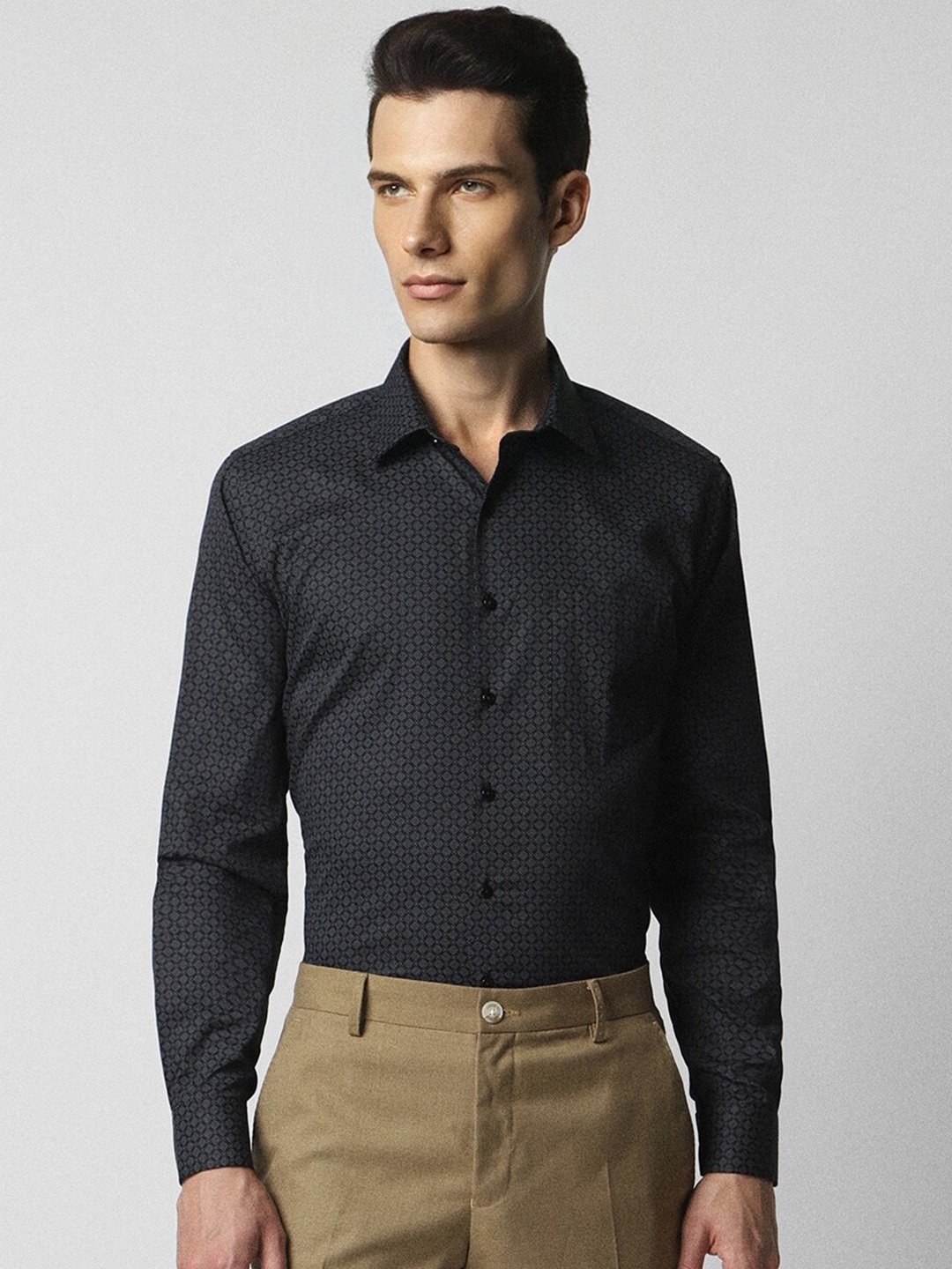 

Van Heusen Slim Fit Micro Ditsy Printed Cotton Formal Shirt, Black
