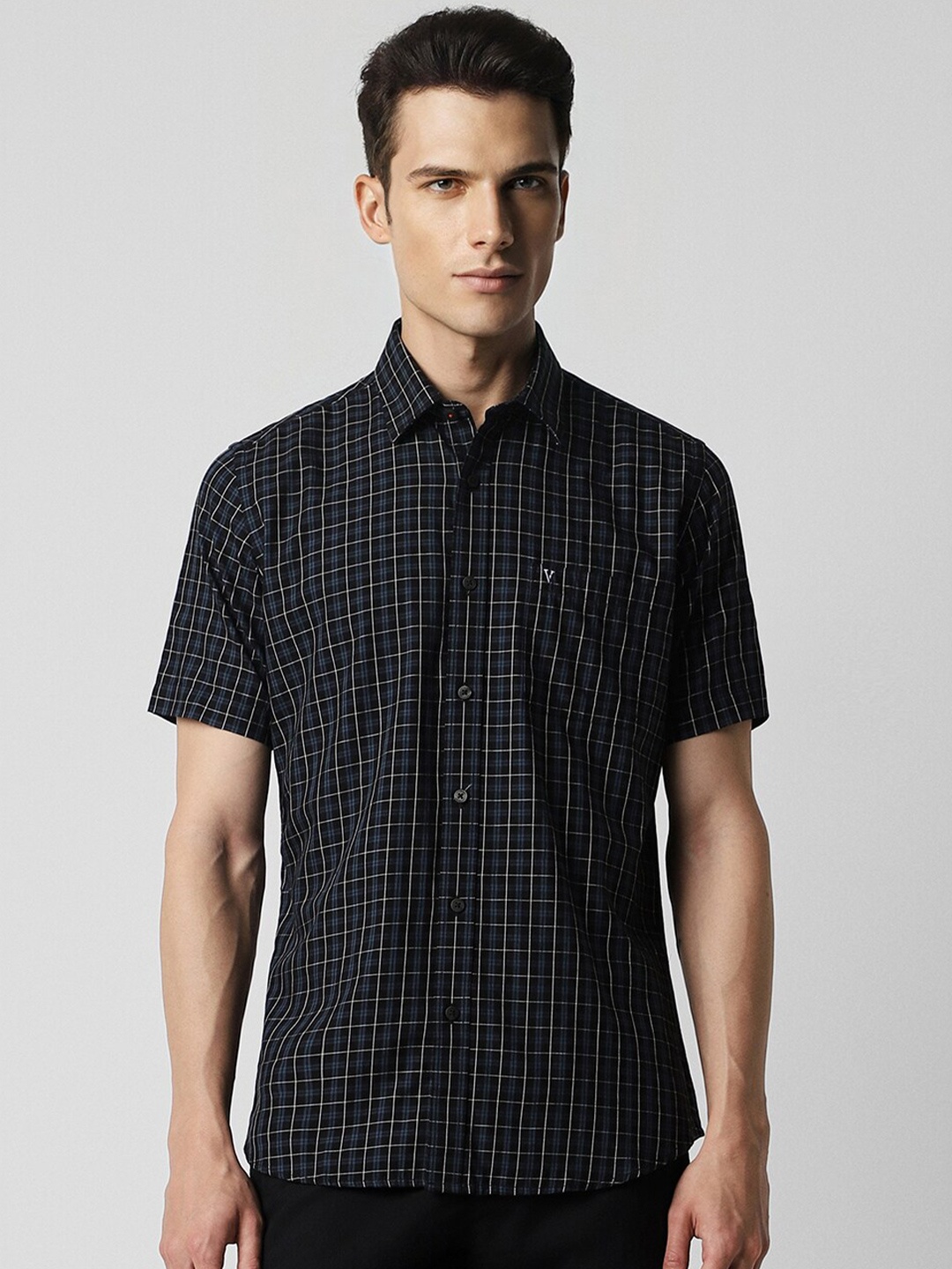 

Van Heusen Sport Slim Fit Checked Pure Cotton Casual Shirt, Black