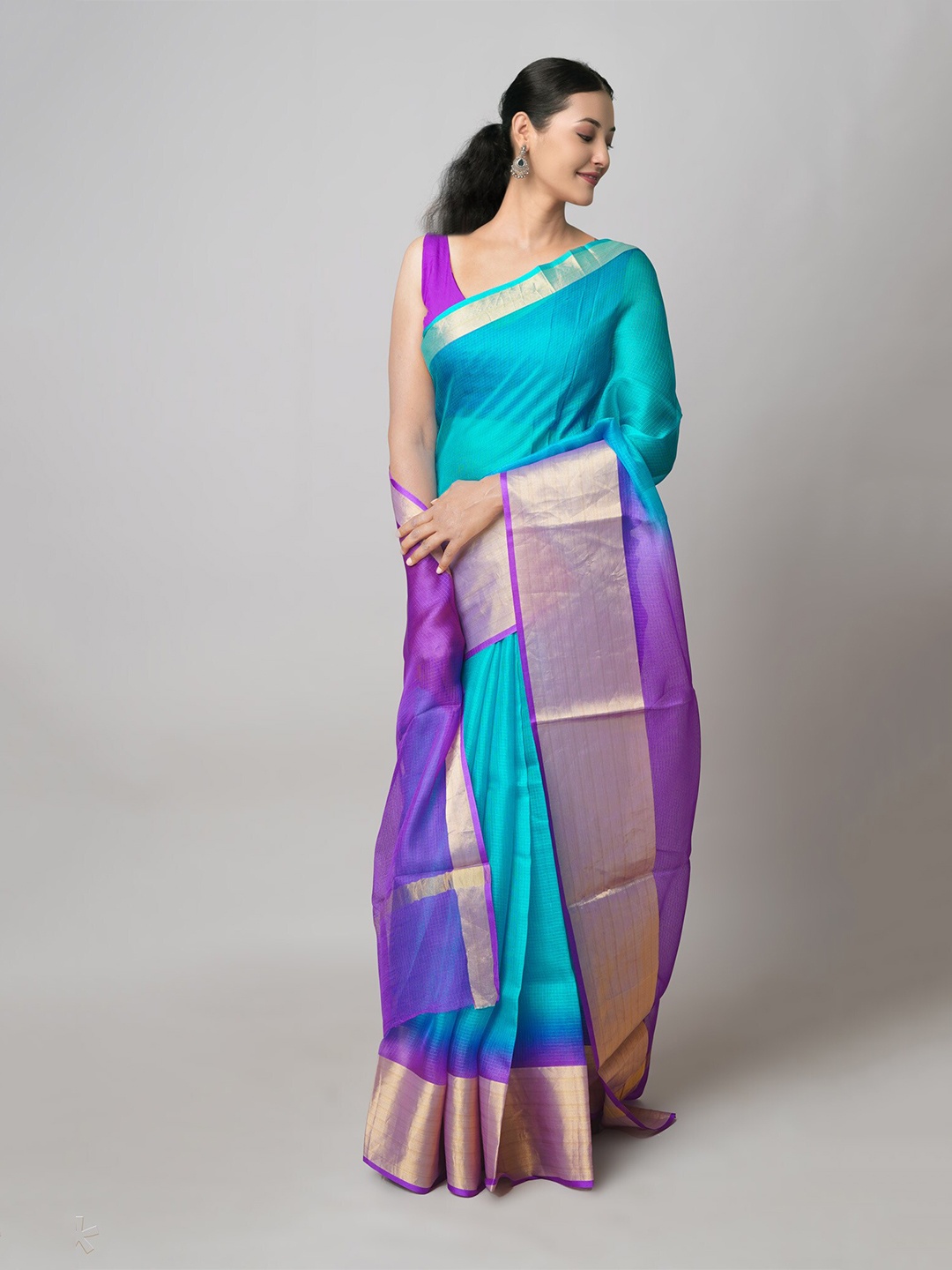 

Unnati Silks Colourblocked Pure Silk Handloom Kota Saree, Turquoise blue