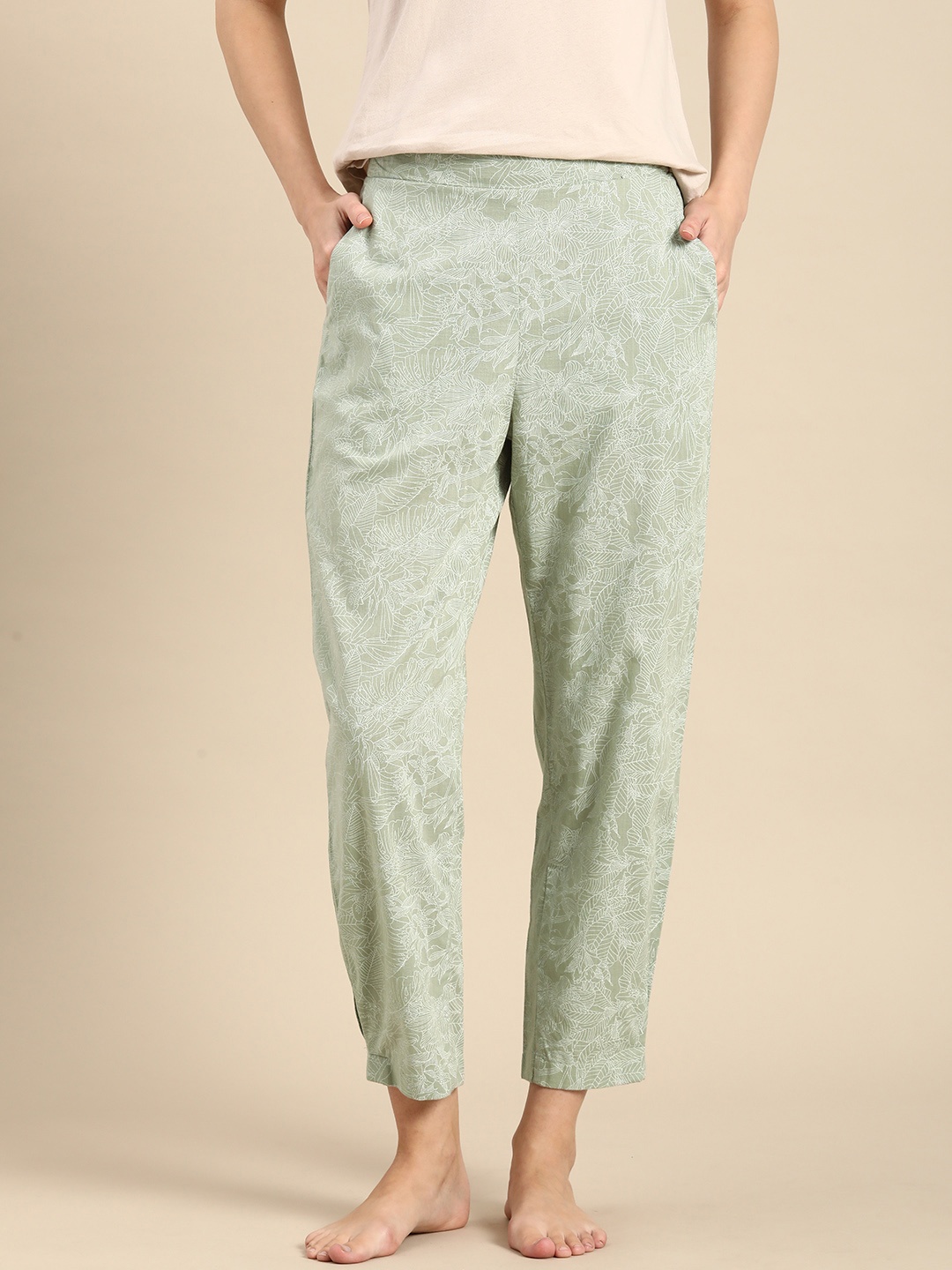 

Mystere Paris Printed Straight Mid-Rise Lounge Pants, Green