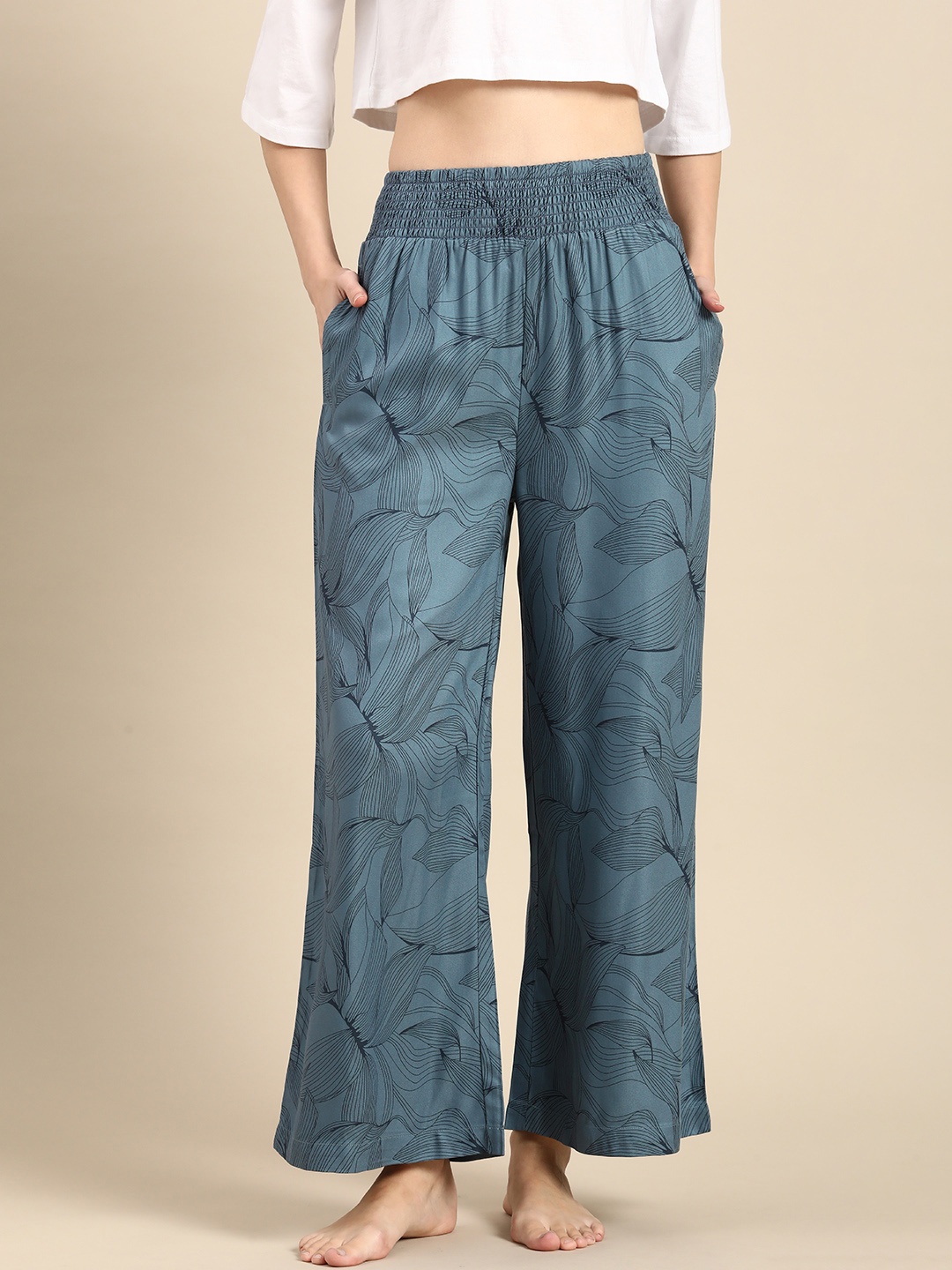 

Mystere Paris Printed Mid-Rise Lounge Pants, Blue