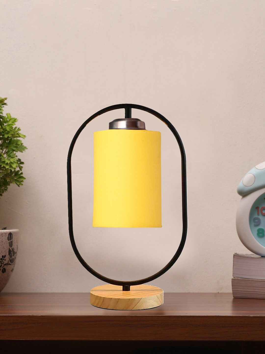 

Devansh Yellow & Black Drum Wooden & Iron Table Lamp