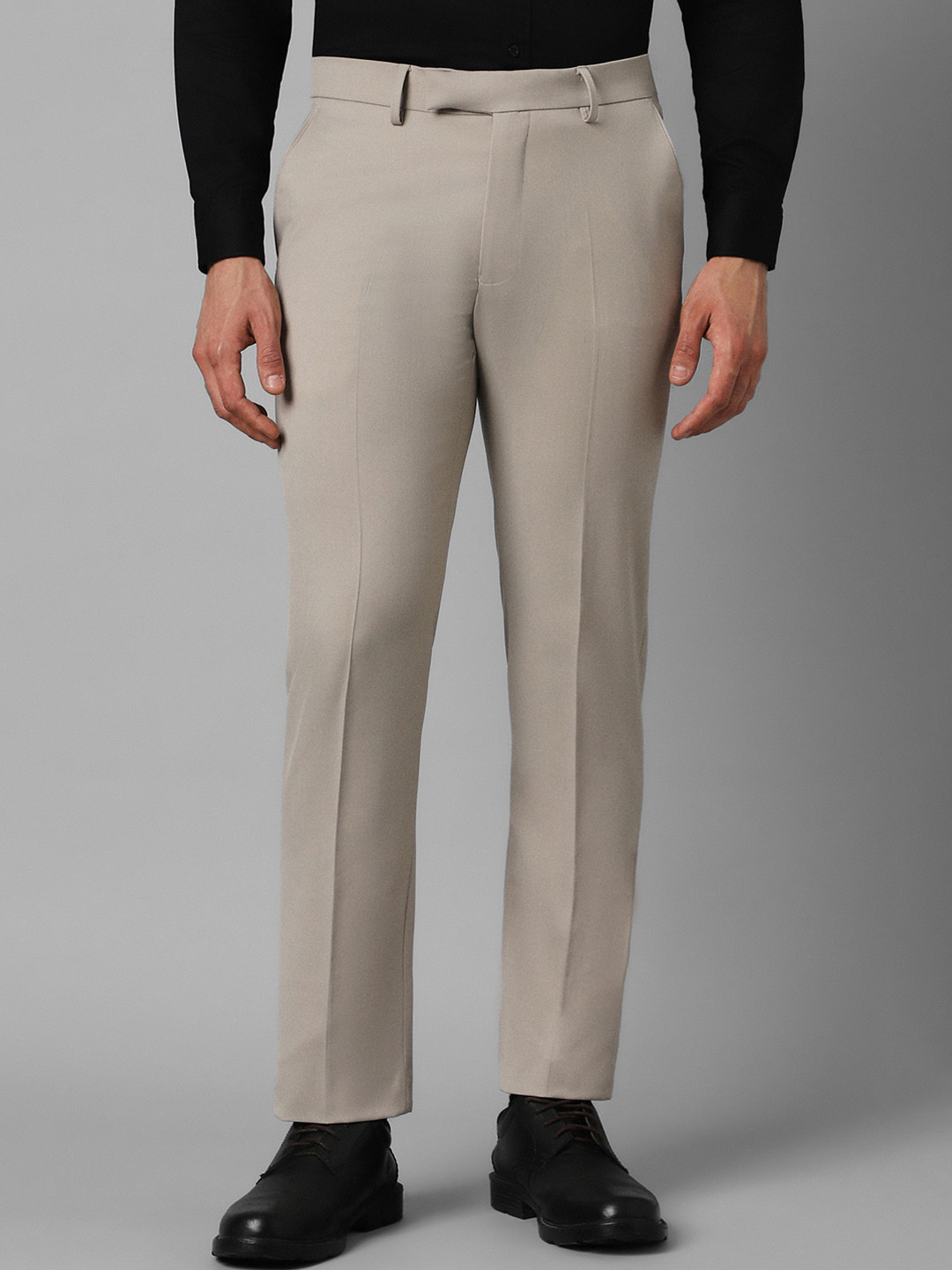 

Louis Philippe Men Slim Fit Formal Trousers, Beige