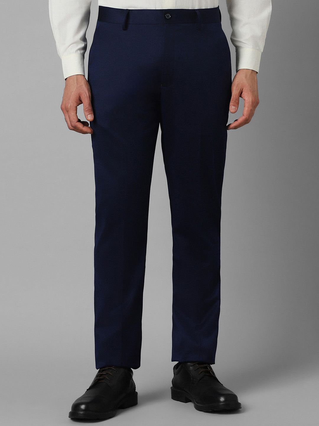 

Louis Philippe Men Blue Slim Fit Formal Trousers, Navy blue