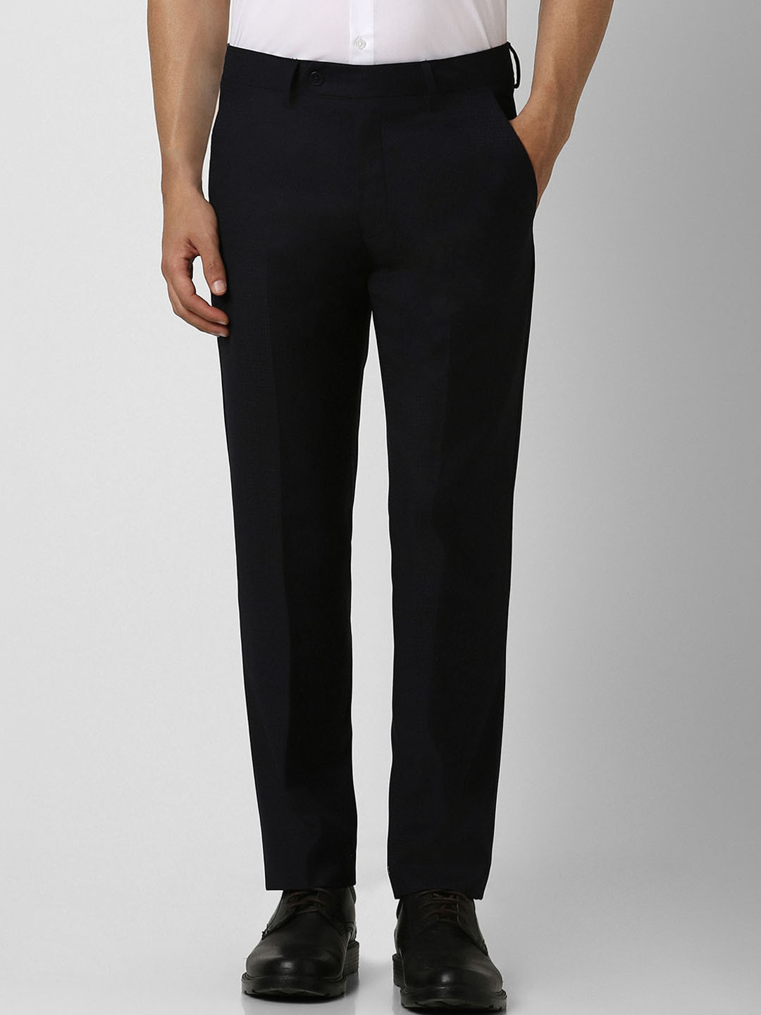 

Van Heusen Mid Rise Slim Fit Cotton Formal Trousers, Black