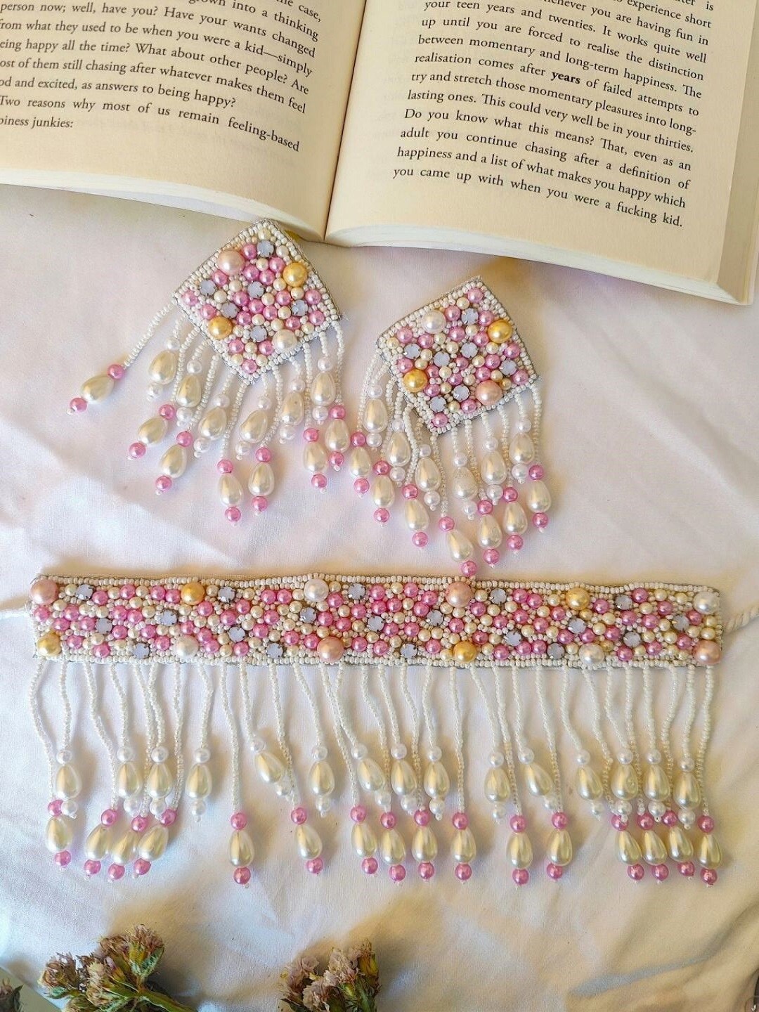 

Crunchy Fashion Pearl-Beaded Jewellery Set, Silver