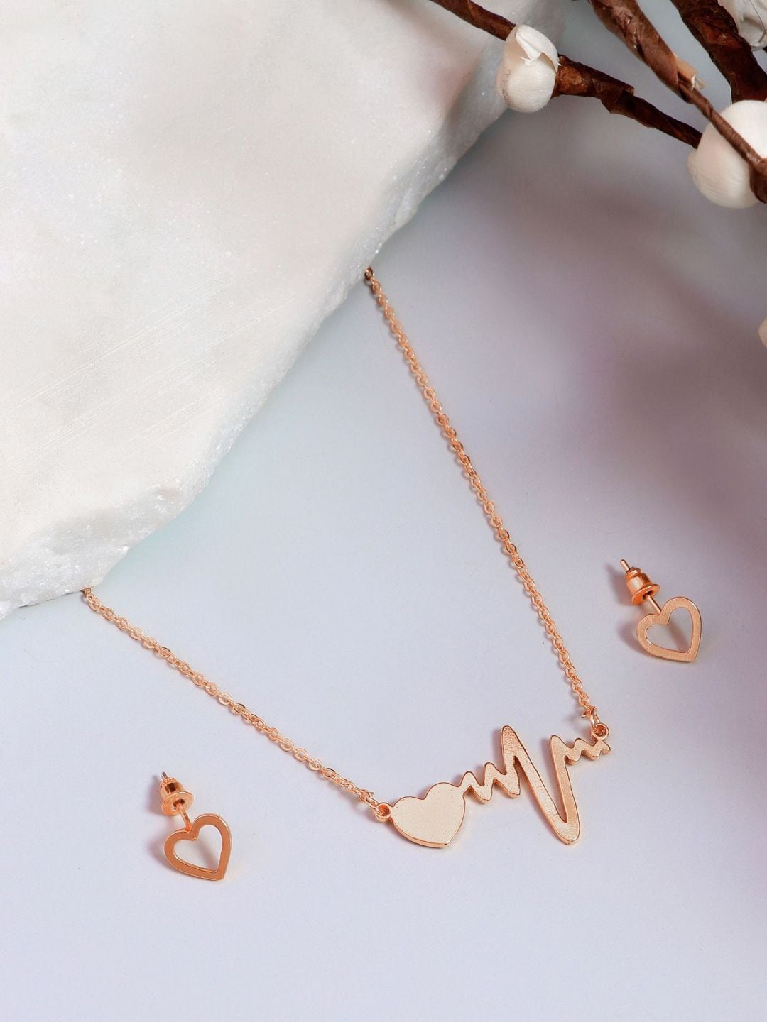 

Crunchy Fashion Gold Plated Heart Shaped Jewellery Set
