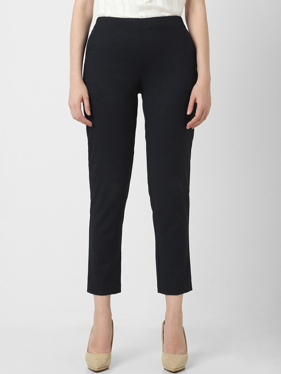 

Van Heusen Woman Mid-Rise Cropped Regular Trousers, Black