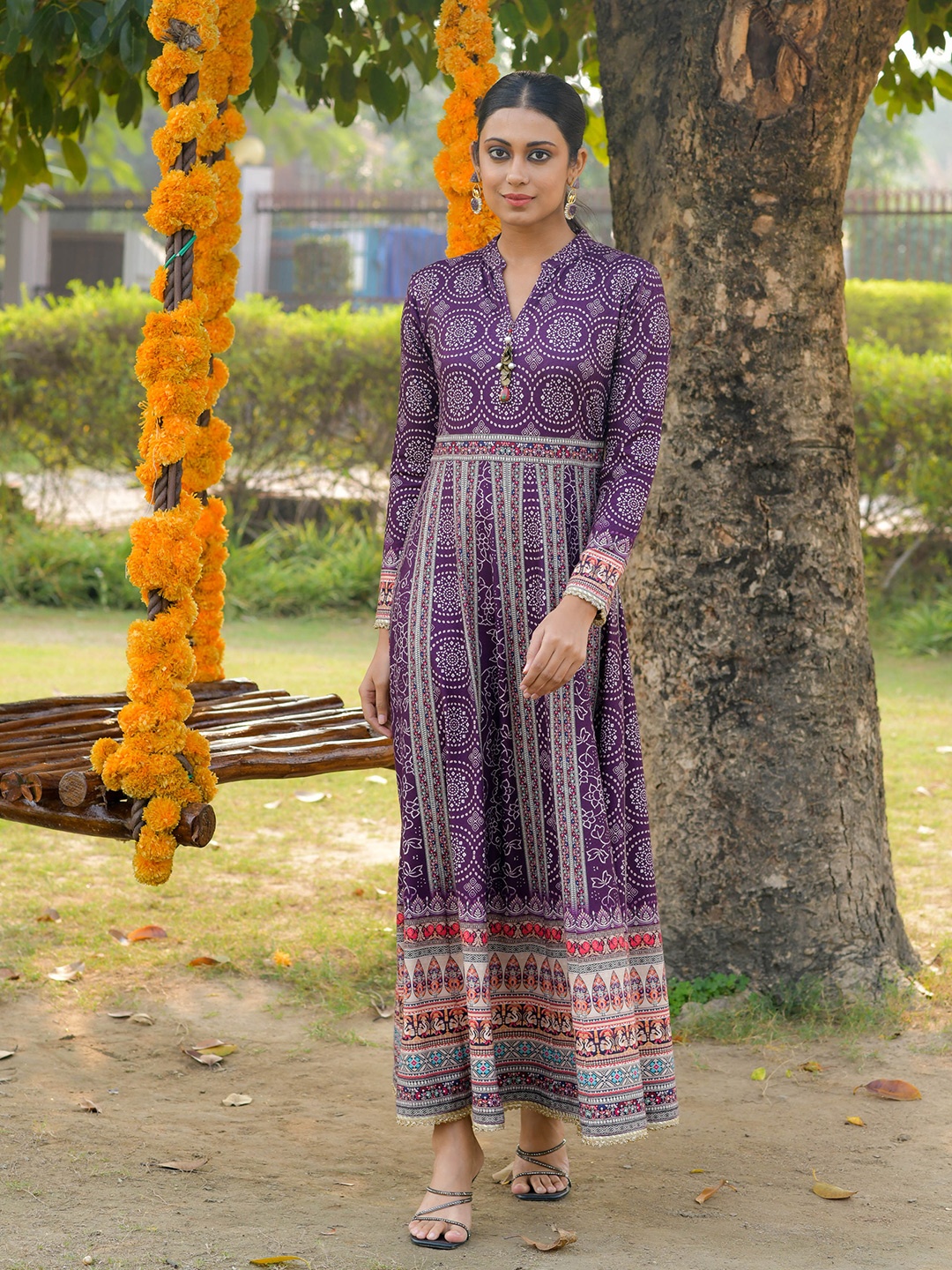 

Idhu Floral Printed Anarkali Kurta, Purple