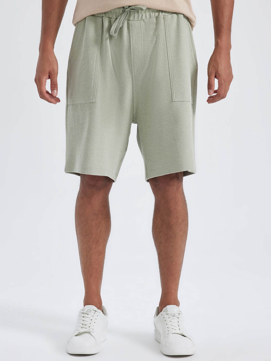 

DeFacto Men Mid-Rise Regular Fit Cotton Regular Shorts, Green