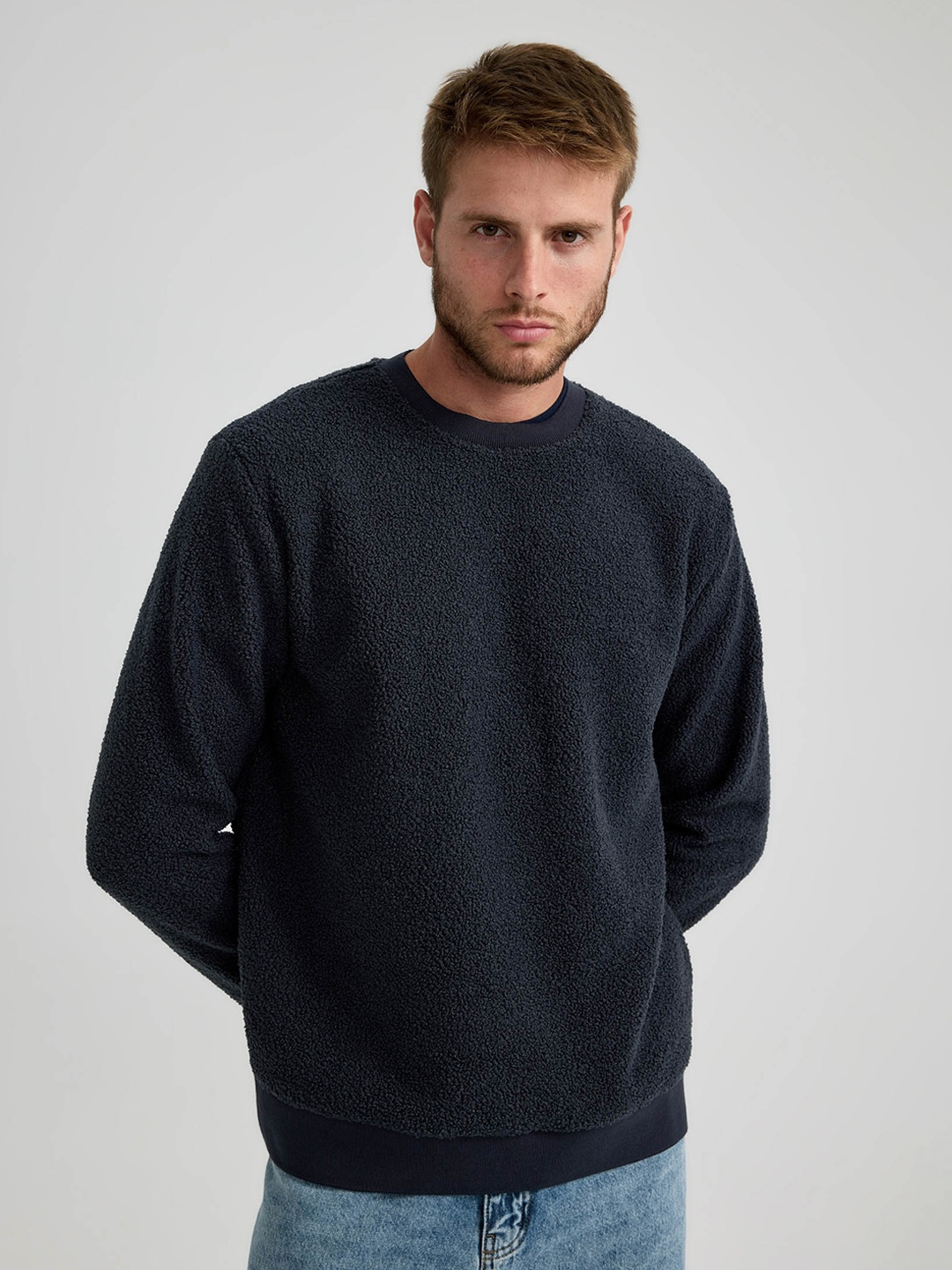 

DeFacto Round Neck Cotton Pullover Sweatshirt, Black