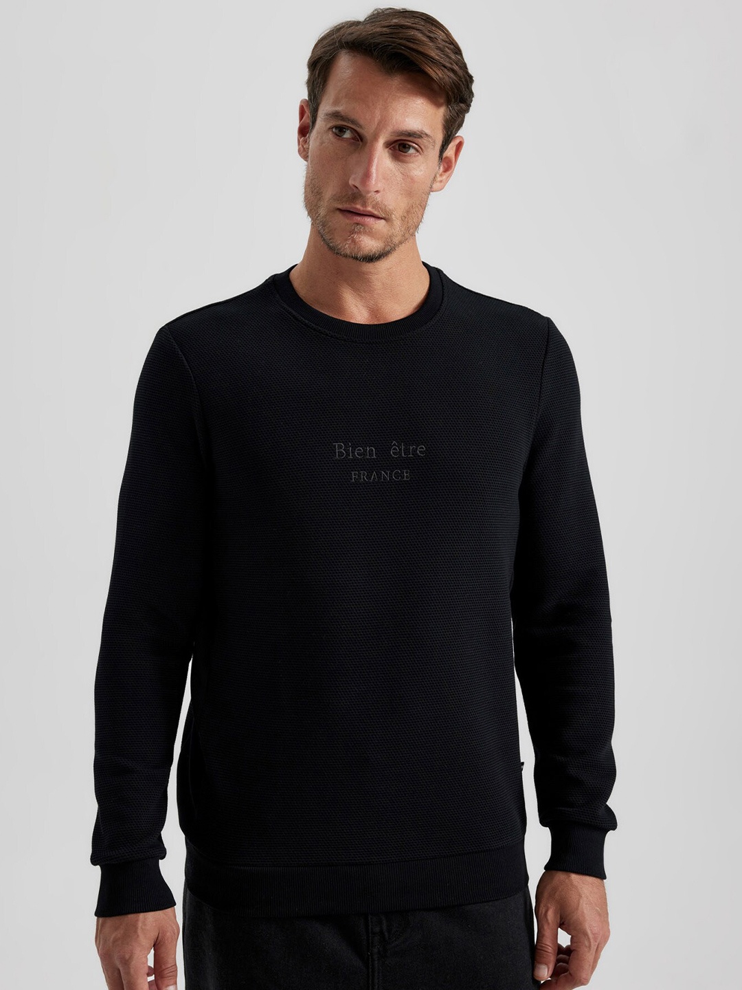 

DeFacto Typography Embroidered Pullover, Black