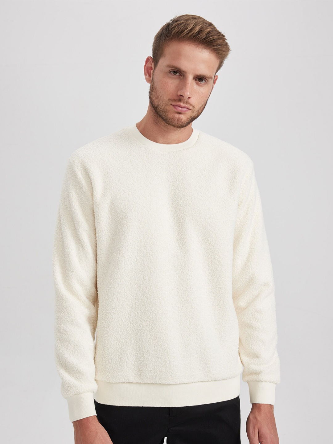 

DeFacto Round Neck Pullover Sweatshirt, Off white