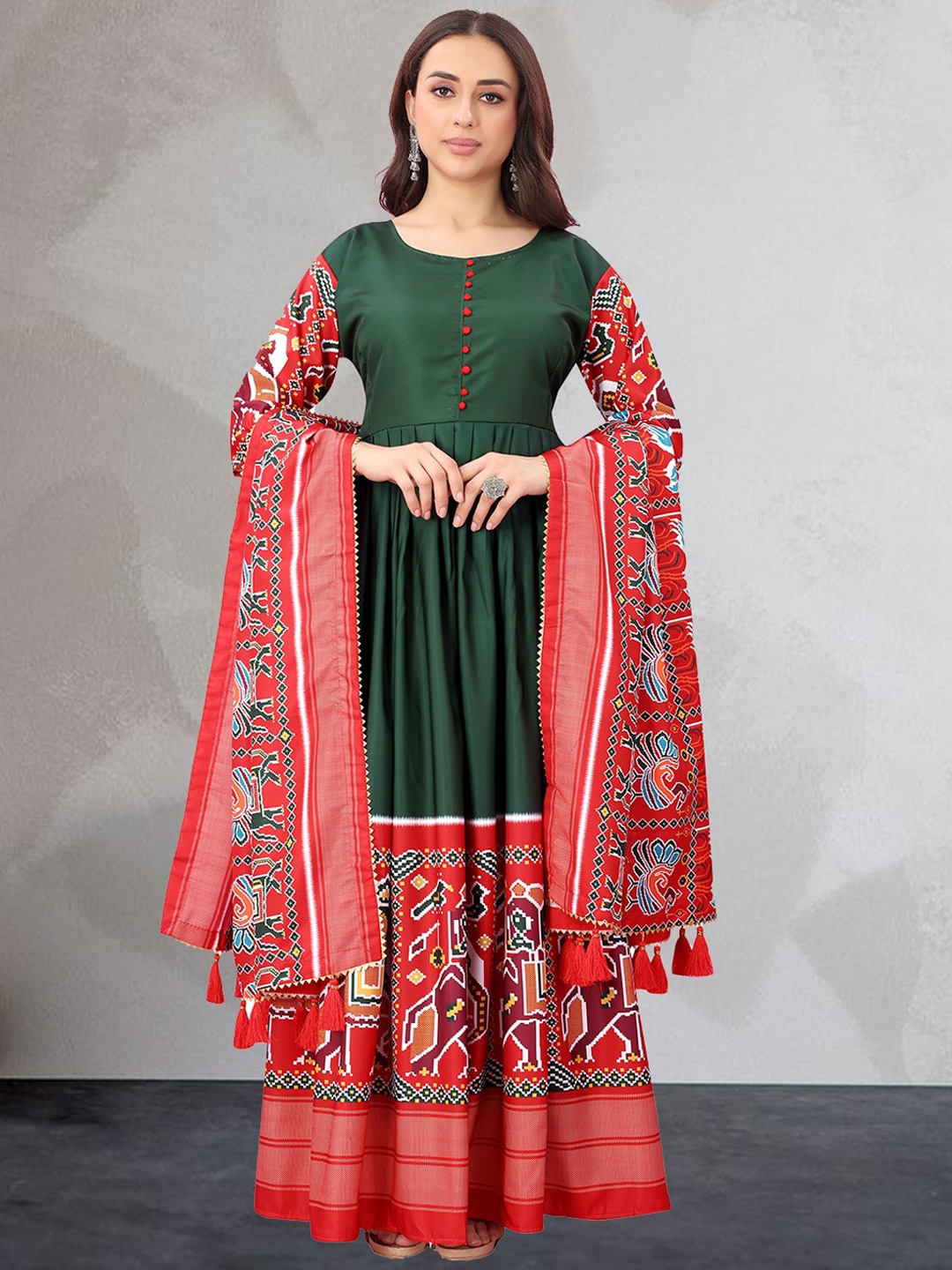 

N N ENTERPRISE Ethnic Motifs Printed Fit & Flare Ethnic Dress With Dupatta, Green