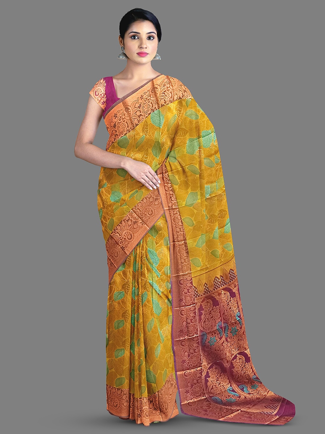 

The Chennai Silks Floral Woven Design Zari Kanjeevaram Saree, Gold