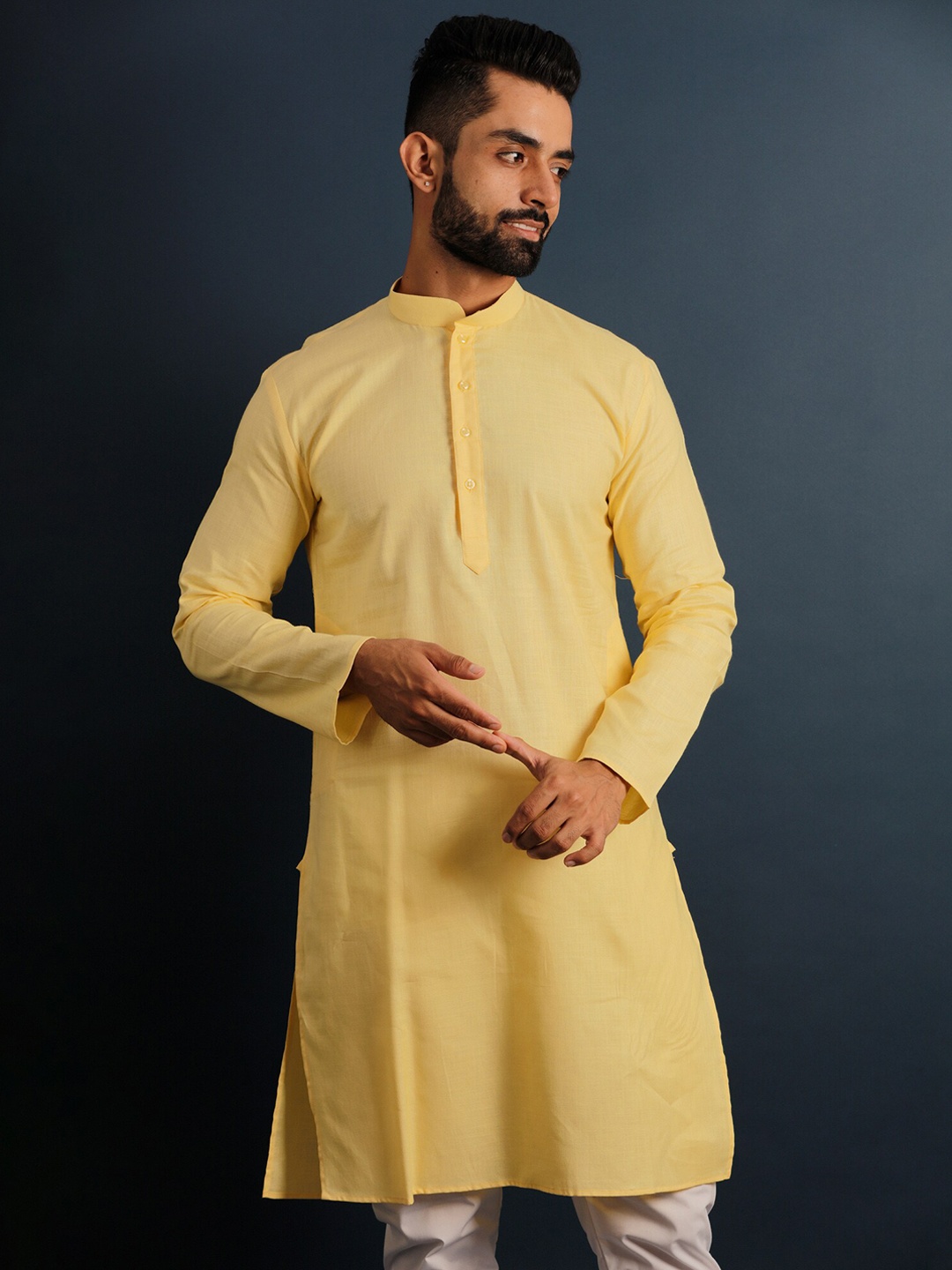 

Lightpole Mandarin Collar Long Sleeves Pure Cotton Straight Kurta, Yellow