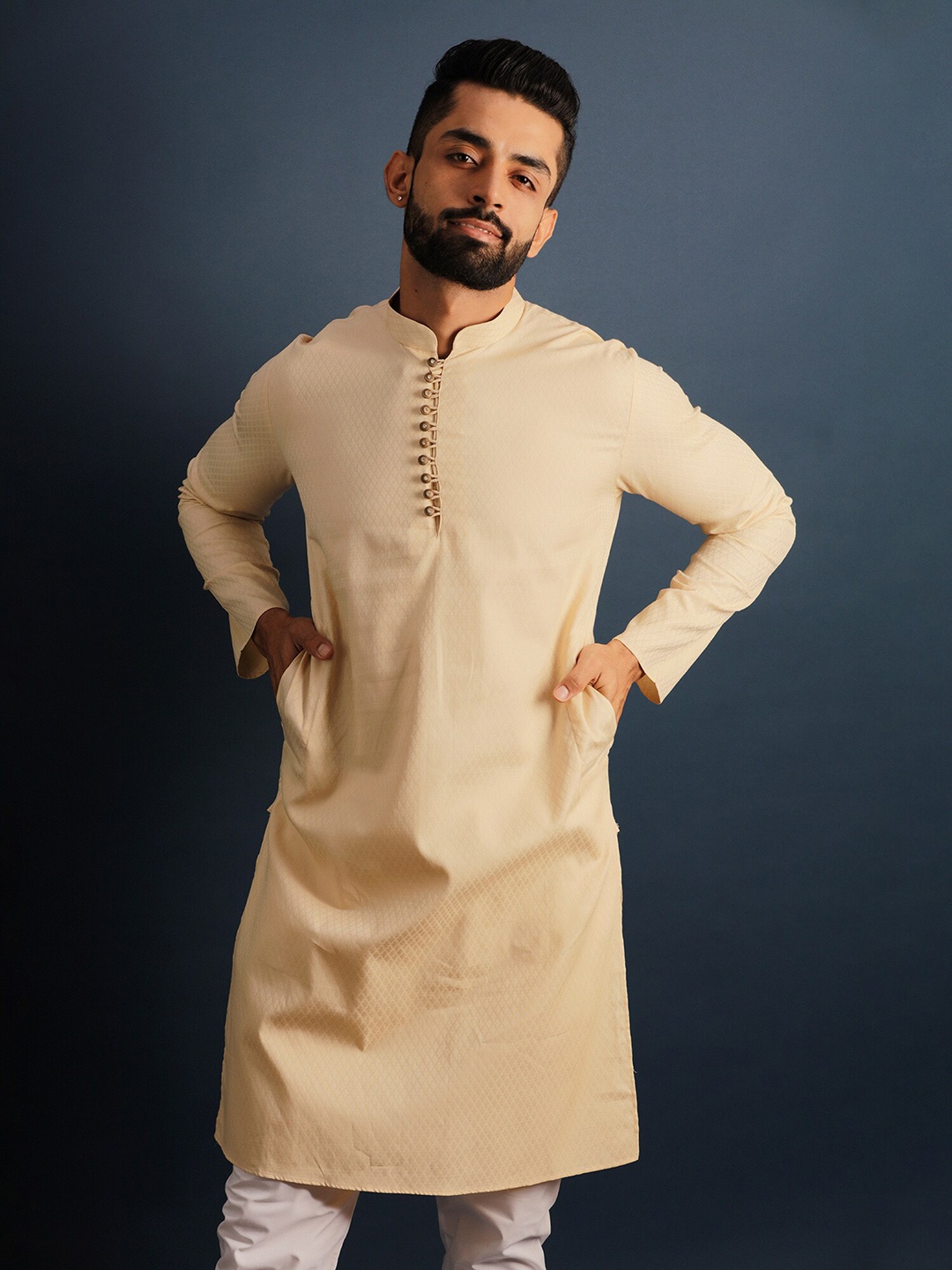 

Lightpole Mandarin Collar Straight Kurta, Cream