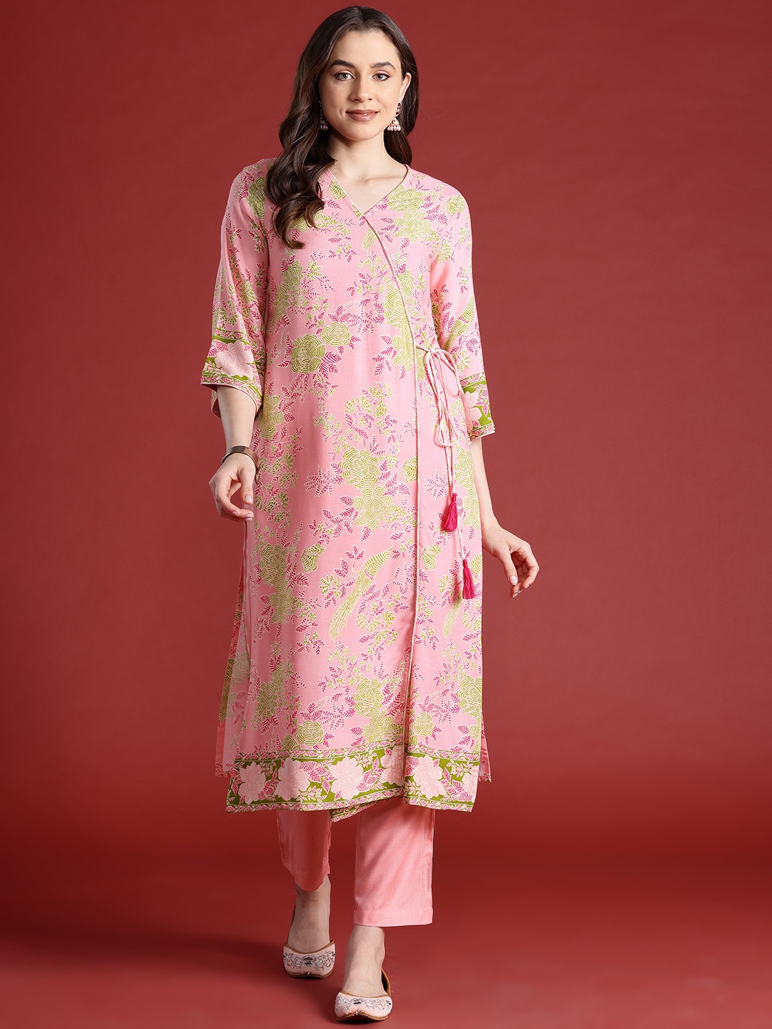 

Anouk Floral Printed Angrakha Kurta Set, Pink