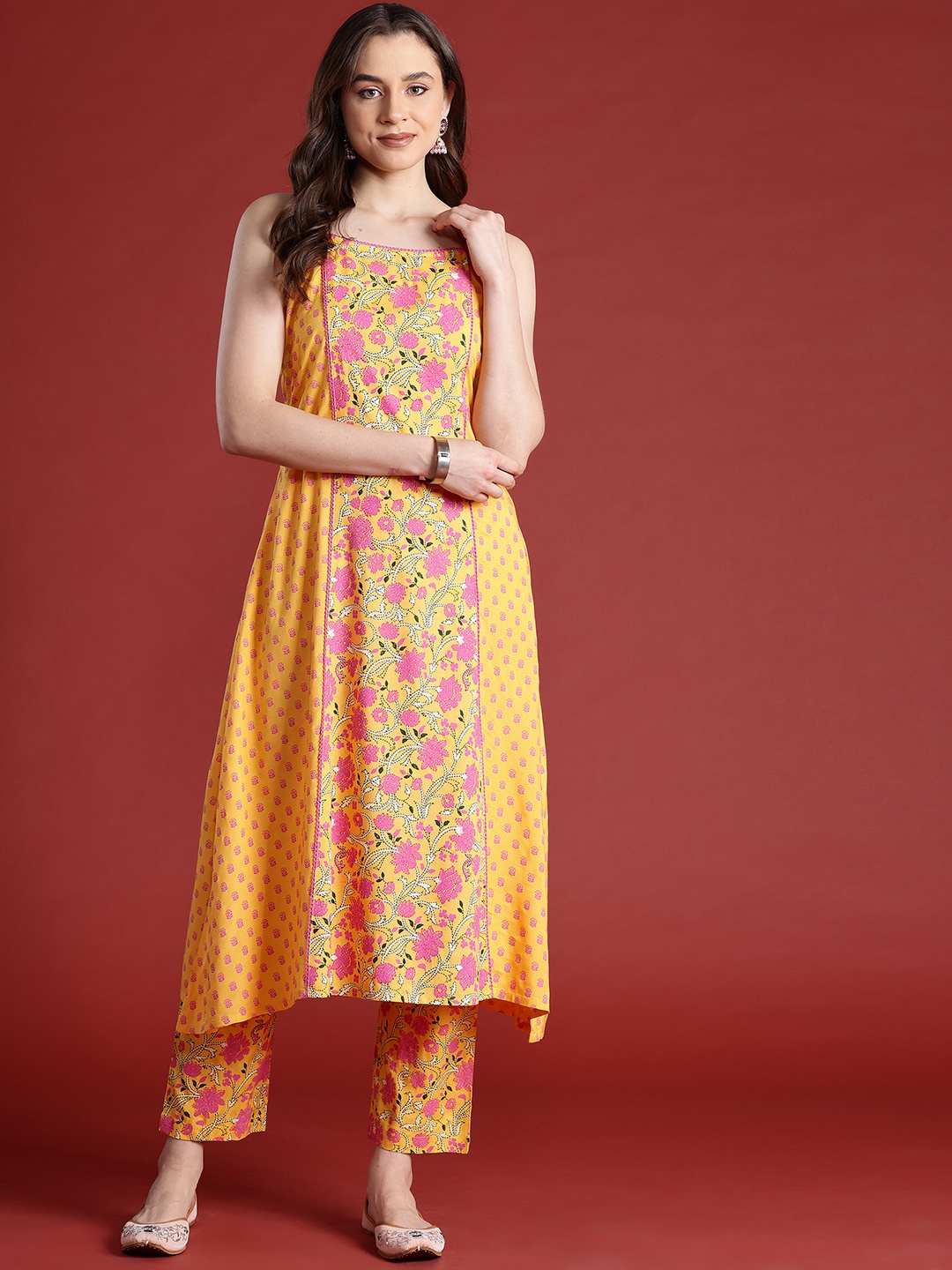 

Anouk Floral Printed Shoulder Straps A-Line Kurta Set, Mustard