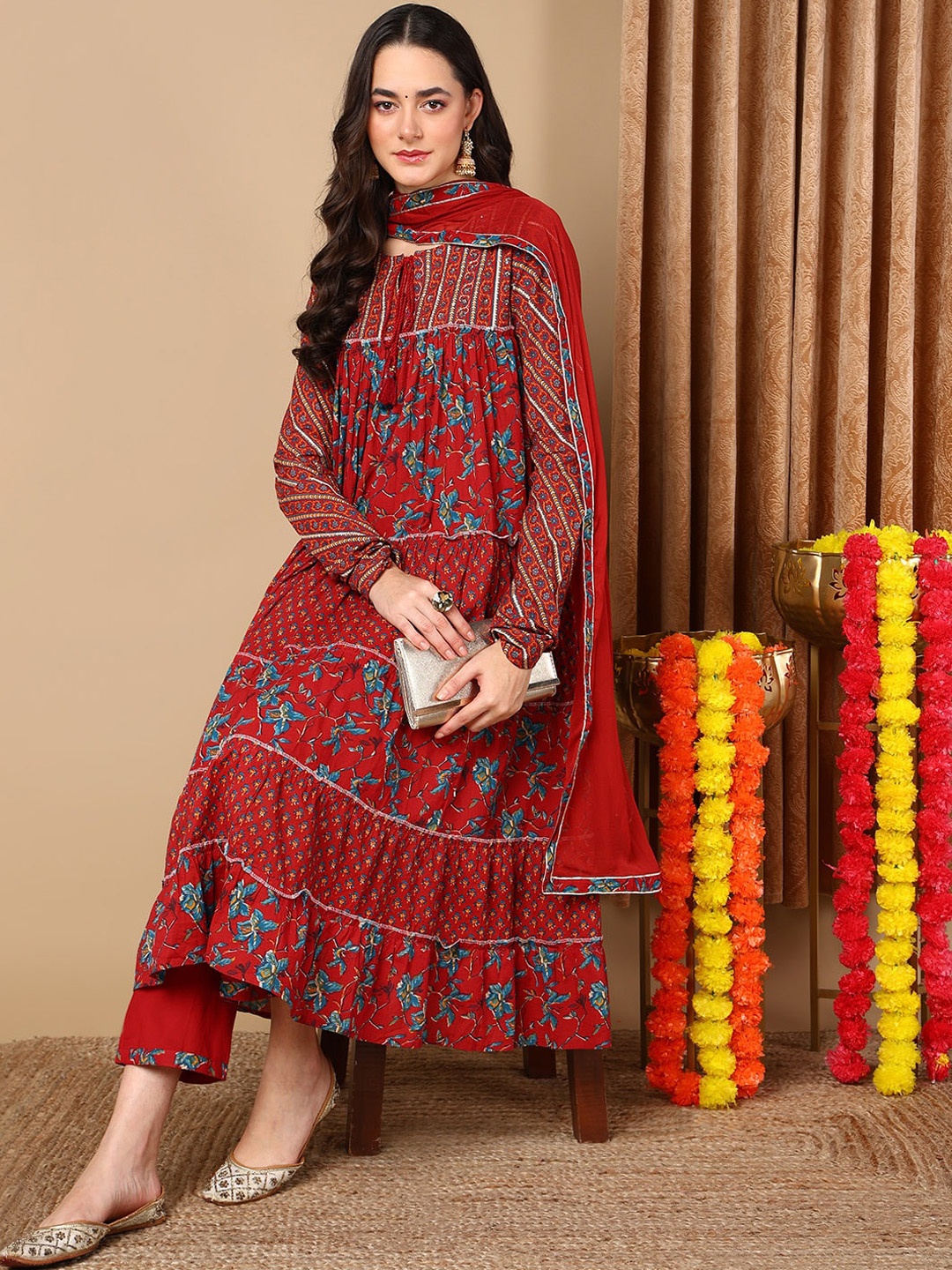 

AHIKA Floral Printed Tiered Pure Cotton Anarkali Kurta With Trousers & Dupatta, Maroon