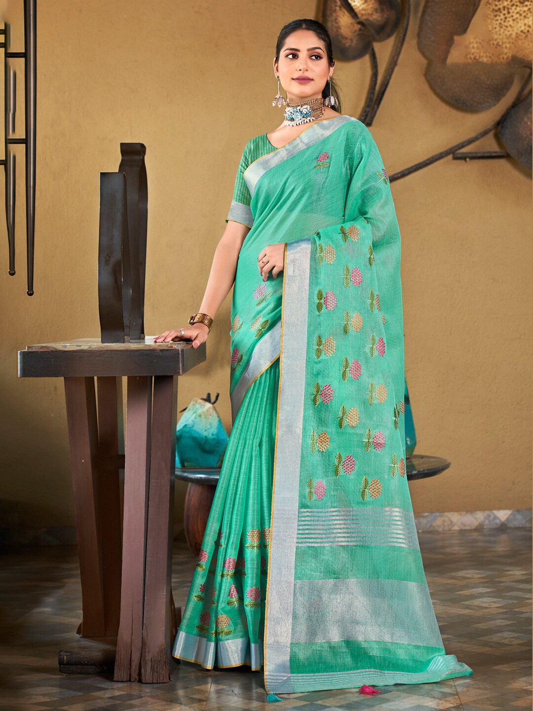 

Mitera Sea Green Floral Embroidered Linen Blend Saree